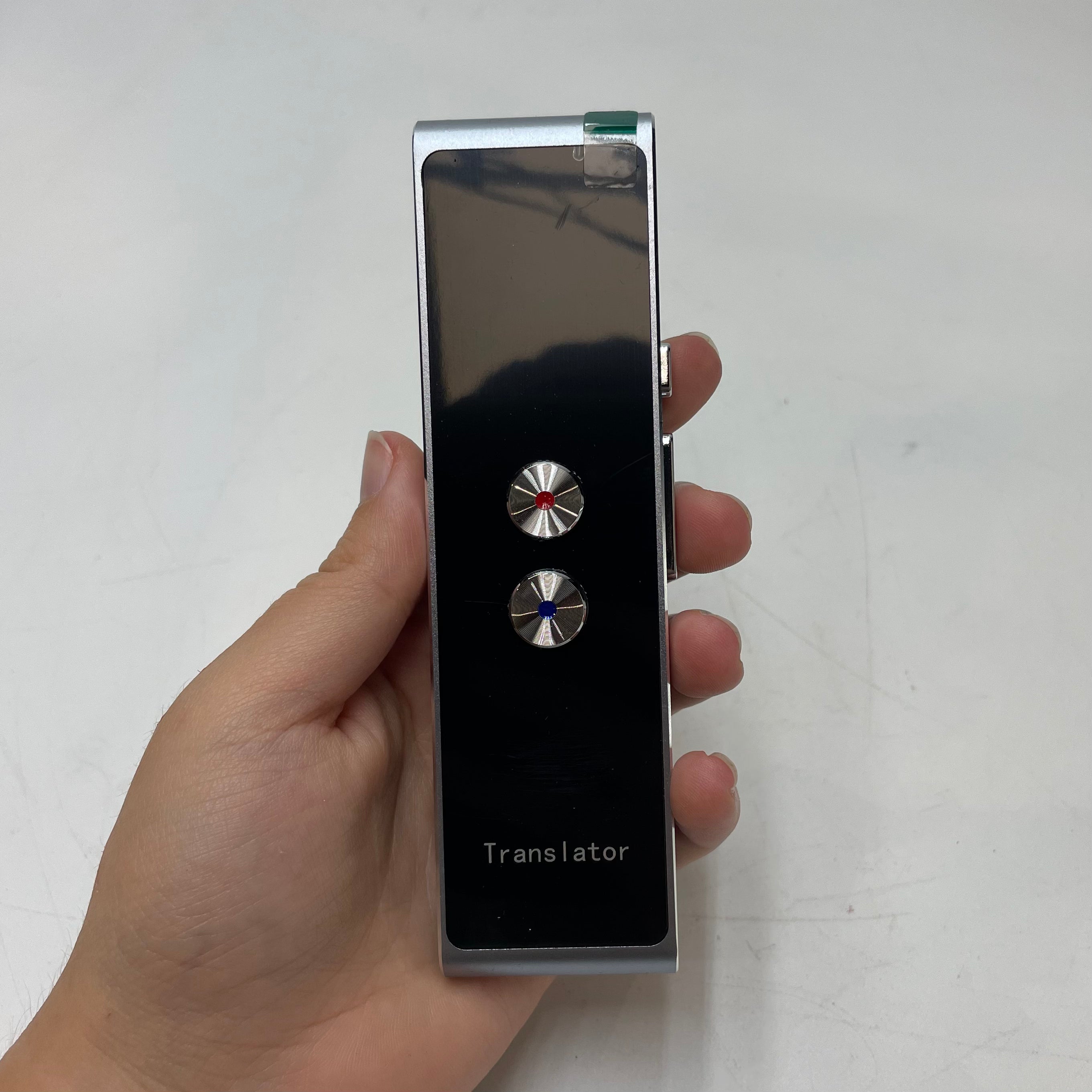 Portable Multilingual Voice Translator