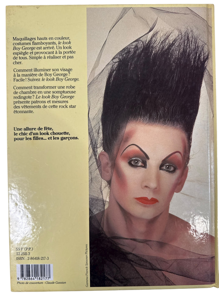 Rare 1985 French book on Boy George’s 1980s fashion and makeup. Éditions Encre hardcover with vivid photos and style tutorials.