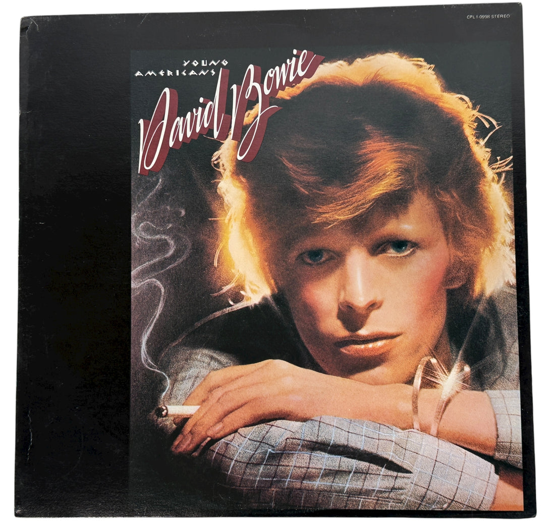 1975 David Bowie Young Americans Canadian RCA Dynaflex LP. G/VG condition classic soul-era album. Collectible vintage Bowie vinyl.