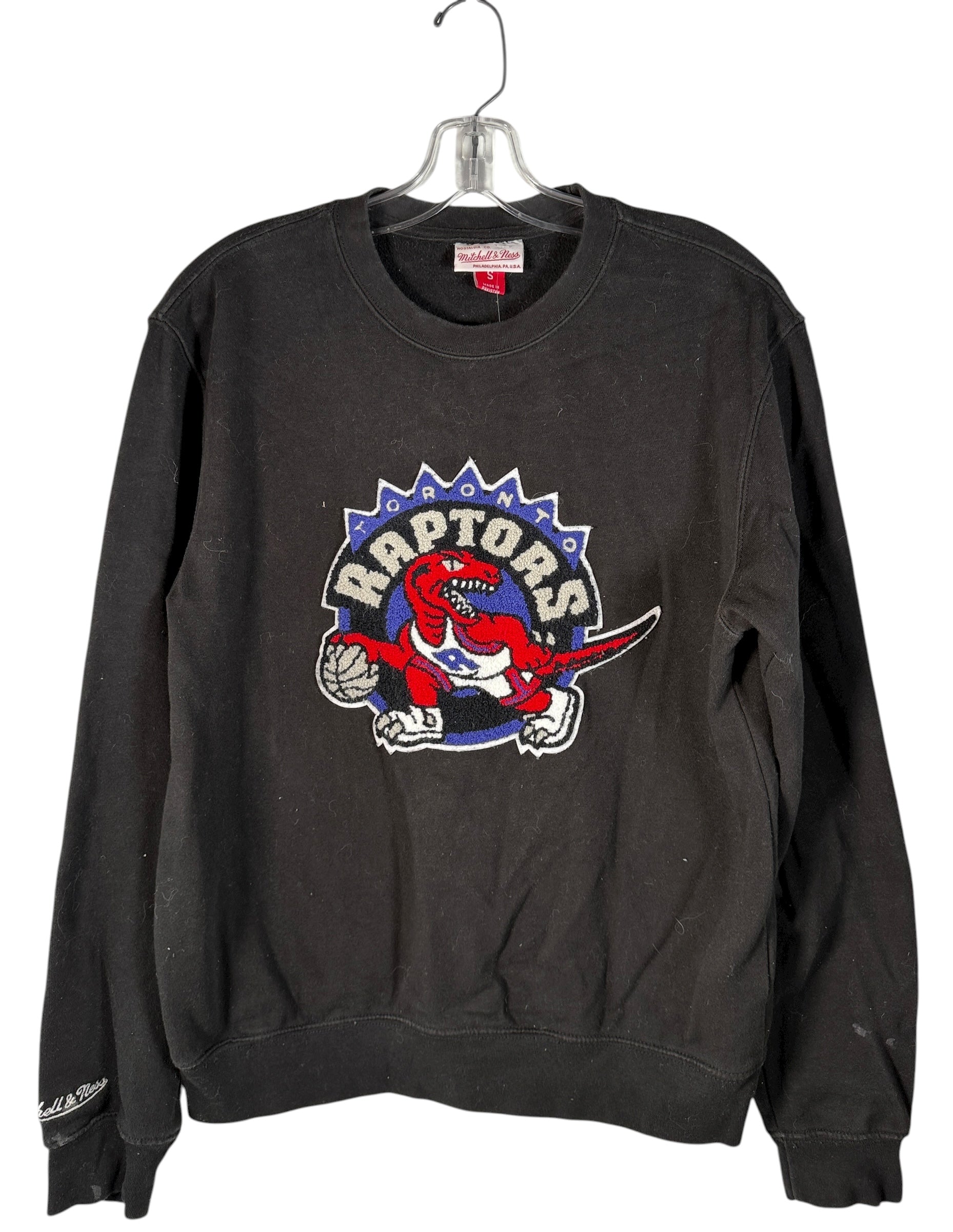Vintage-style Toronto Raptors crewneck by Mitchell &amp; Ness with classic dinosaur logo. Clean, bold graphic. Great condition. Ships fast from Montreal.