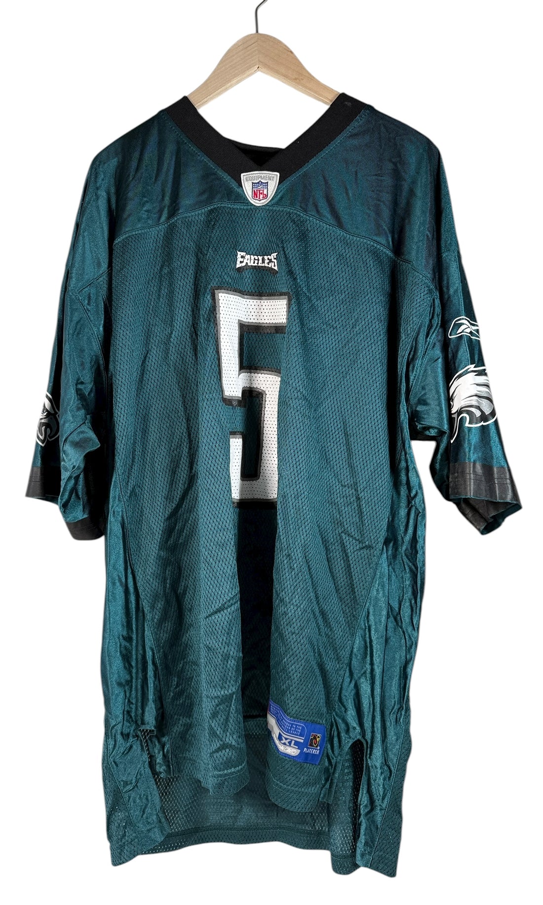 Vintage Reebok Philadelphia Eagles Donovan McNabb #5 jersey in XL. Clean condition and authentic NFL fan gear. Ships from Montreal. Great collectible.