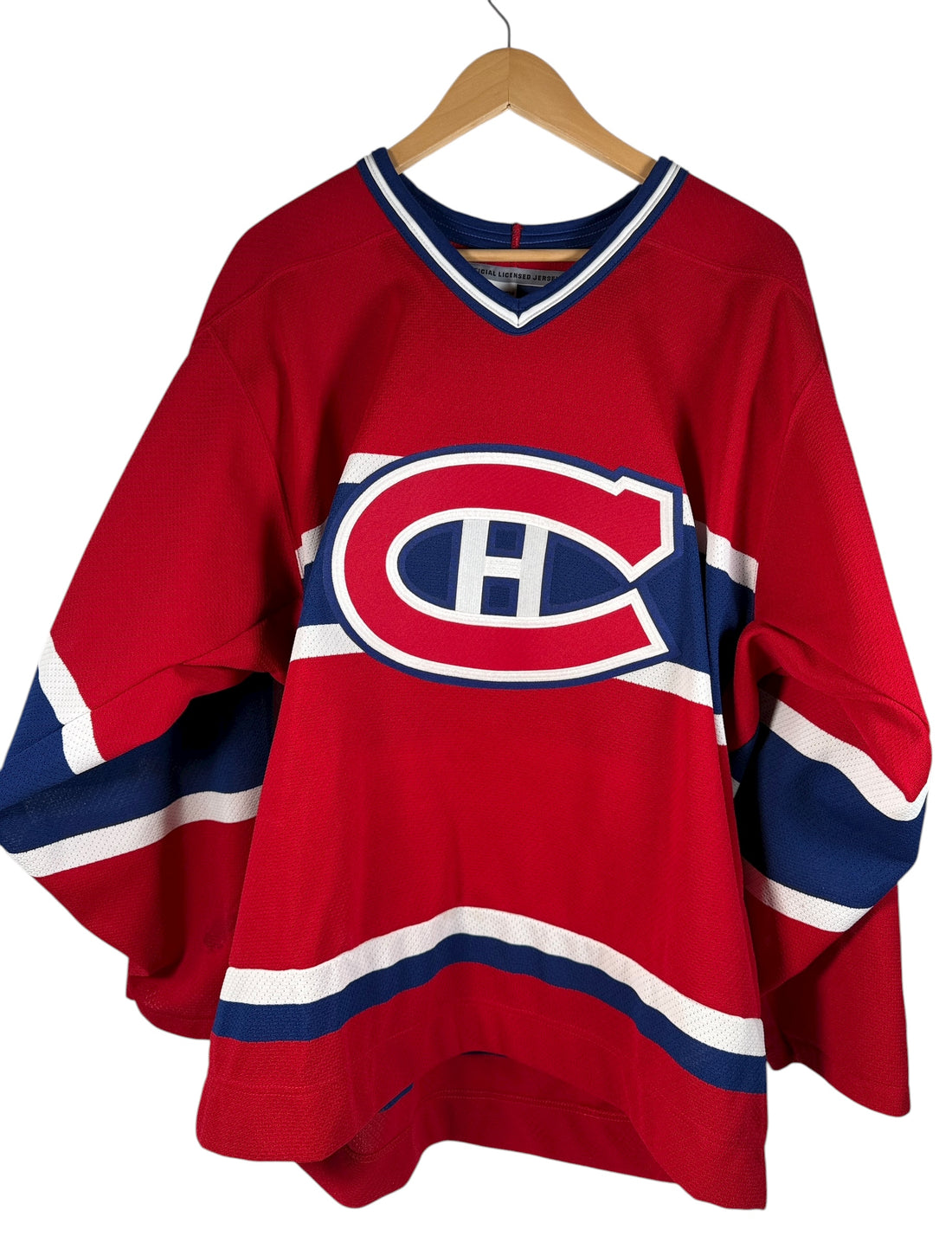 Vintage CCM Montreal Canadiens jersey with Kovalev #27, made in Canada. Quality sewn details, collectible fan gear. Ships fast from Montreal.