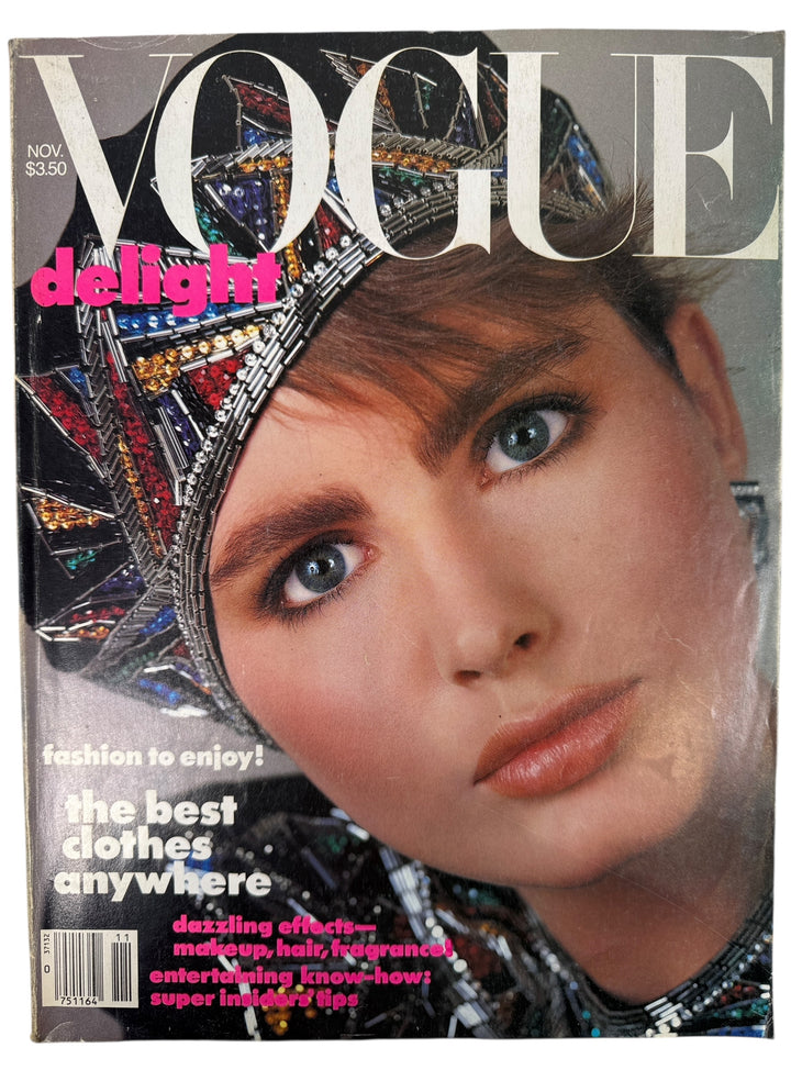 Vintage Vogue November 1984 with Alexa Singer plus 80s fashion, beauty and culture. Collectible Condé Nast archive magazine in VG condition.