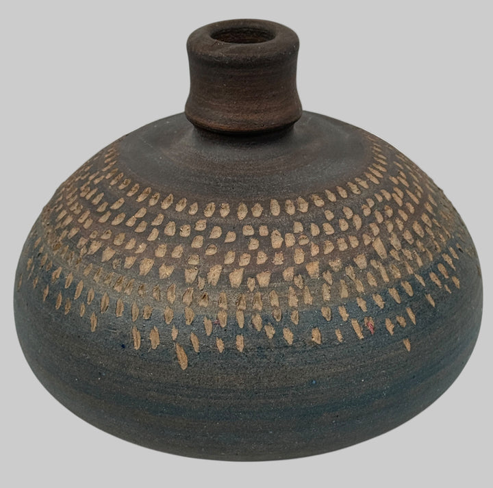 East German Black Sgraffito Vase – Form 427/2, 1960s – Hebrew Import Stamp