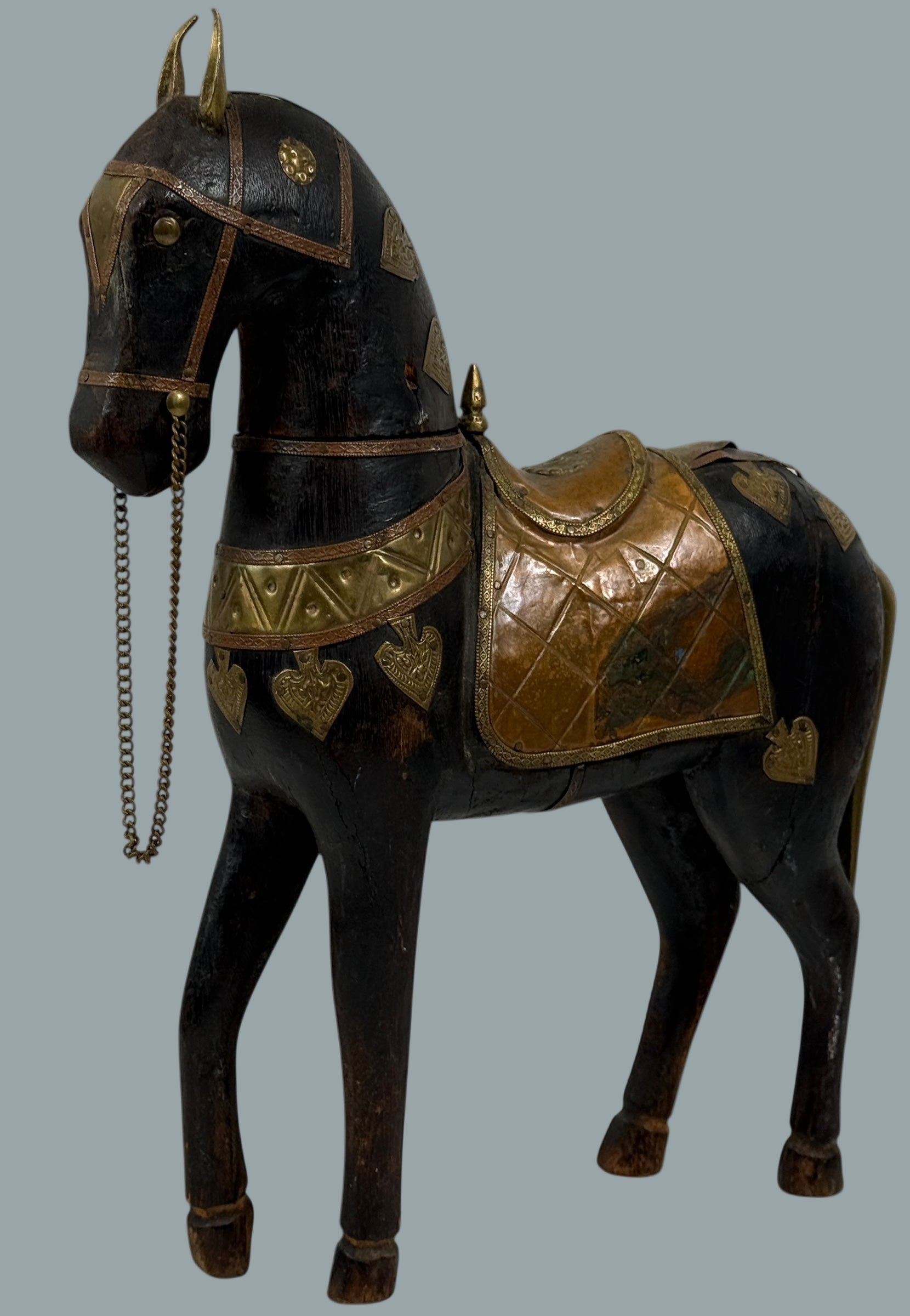 Indian miniatureアンティーク騎馬の王ムガル派 Vintage Hand-Carved Wooden Horse with Brass Appliqués – 12.5