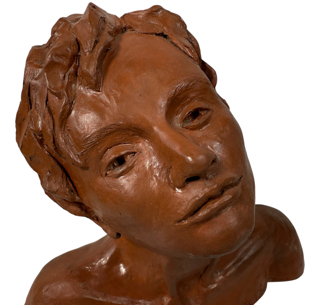 Original terracotta bust sculpture Moments de grâce by Ginette Dufour. Canadian contemporary figurative art with expressive detail and gallery presence.