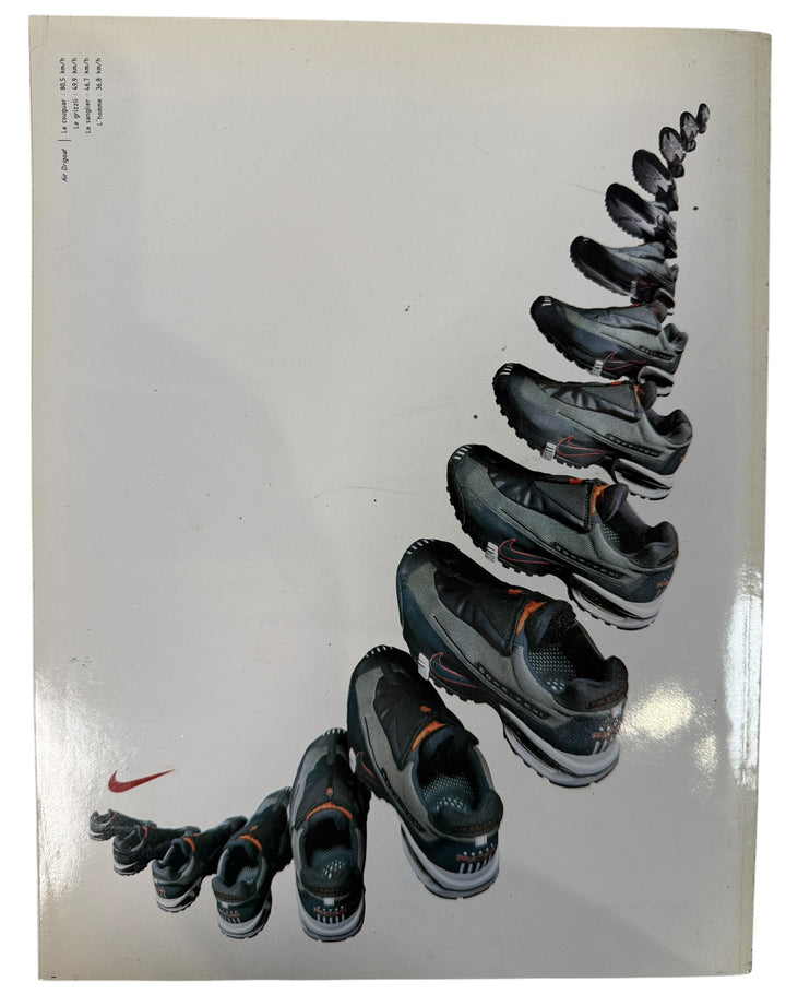 Collectible Crash Magazine Issue 15 Destination 2001 from early Y2K era. French fashion and design culture title in Very Good condition. Low print indie issue.