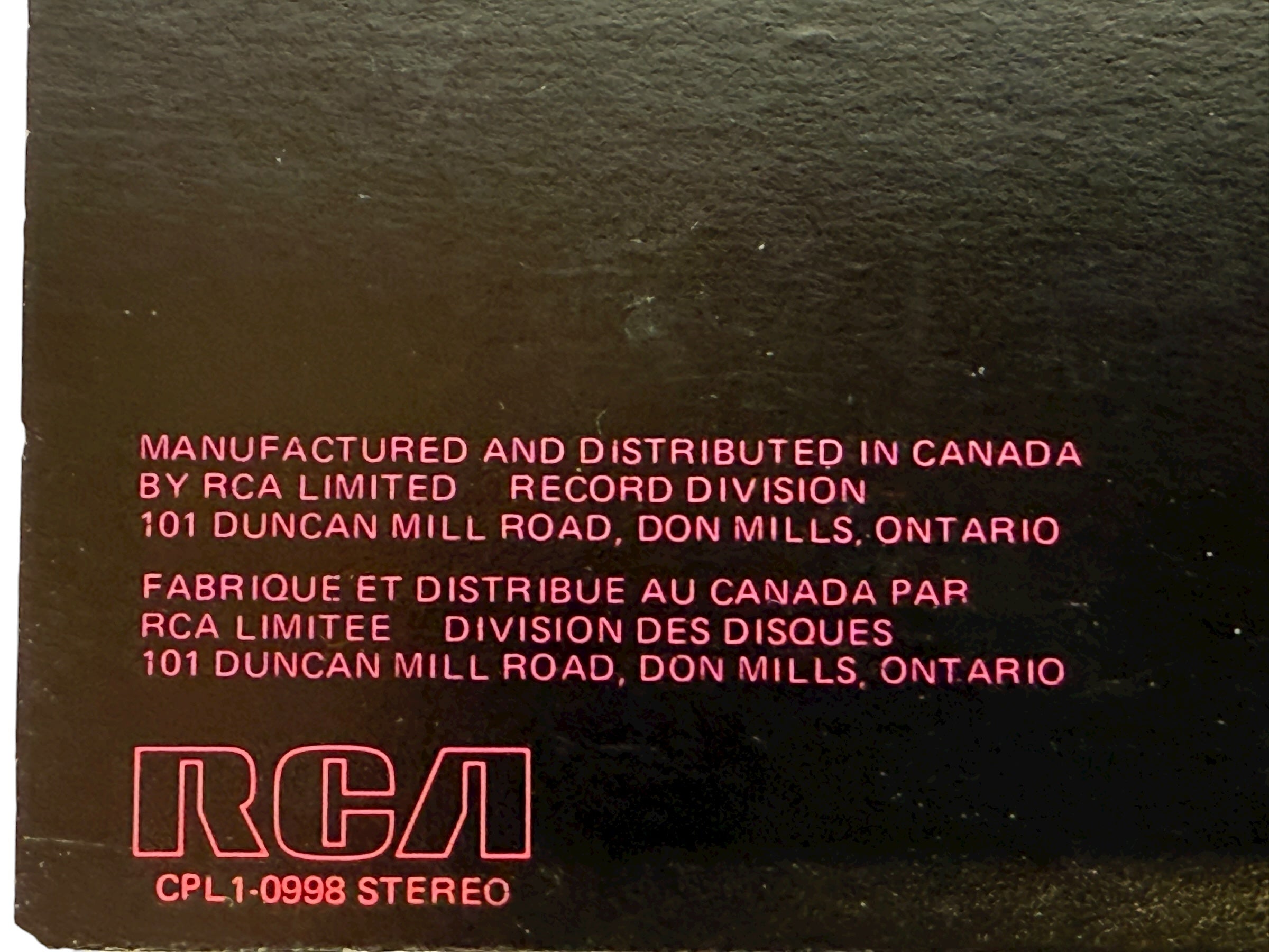 1975 David Bowie Young Americans Canadian RCA Dynaflex LP. G/VG condition classic soul-era album. Collectible vintage Bowie vinyl.