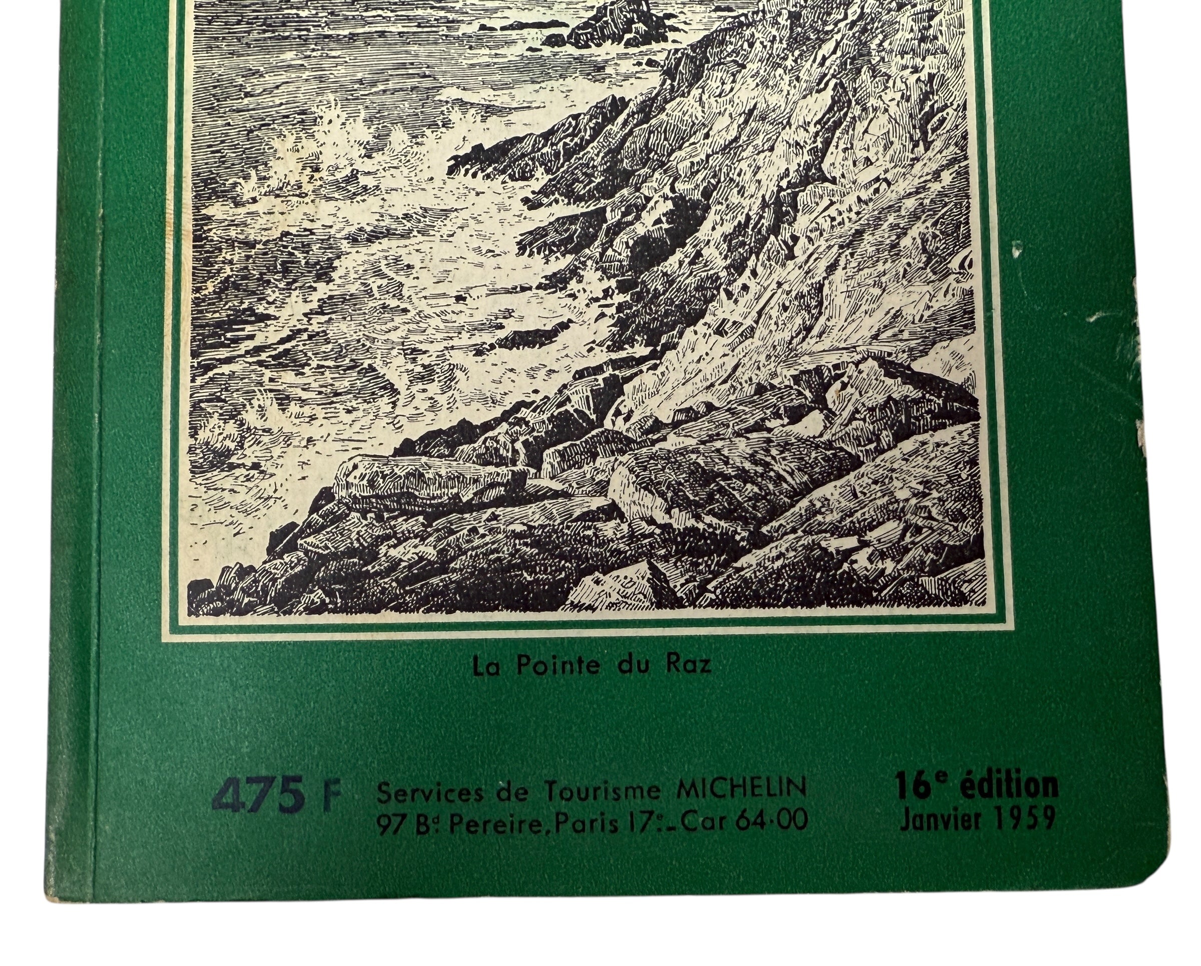 Vintage 1959 Michelin Bretagne Guide Vert, 16th edition with classic Bibendum cover and engravings. Collectible French motoring guide in good condition.