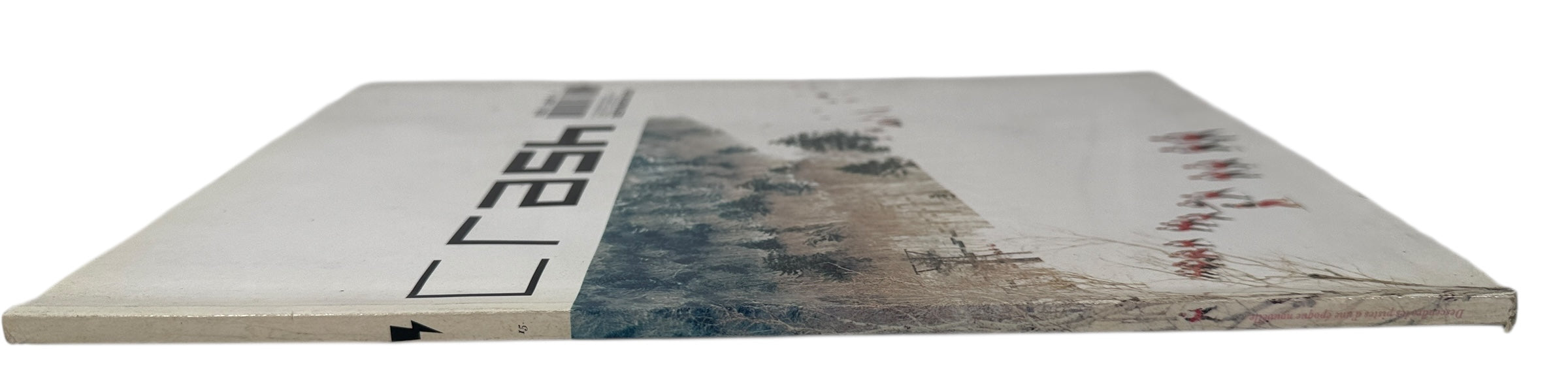 Collectible Crash Magazine Issue 15 Destination 2001 from early Y2K era. French fashion and design culture title in Very Good condition. Low print indie issue.