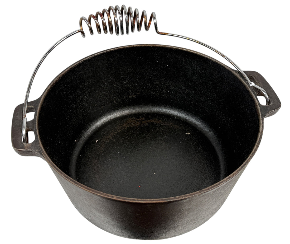Vintage Benjamin & Medwin Cast Iron Dutch Oven with Coil Bail Handle & Lid – Campfire / Kitchen Use