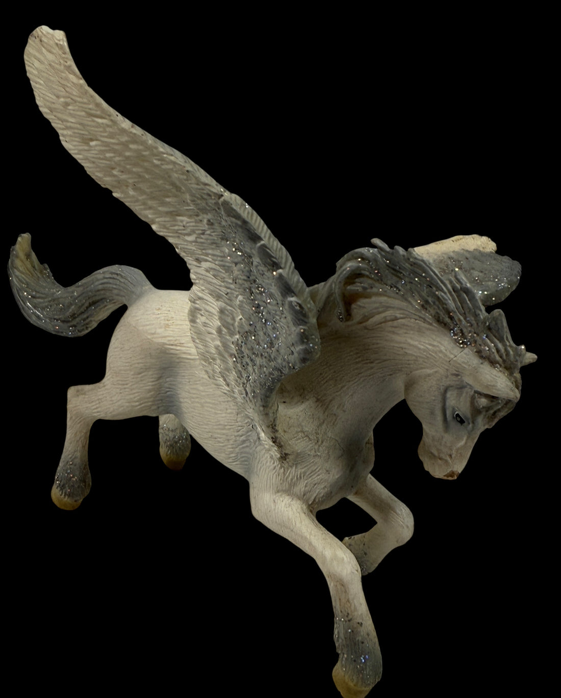 Original Company Germany Pegasus Figurine – white glitter resin winged horse décor, fantasy collectible, made in China, Eco Depot Montreal.