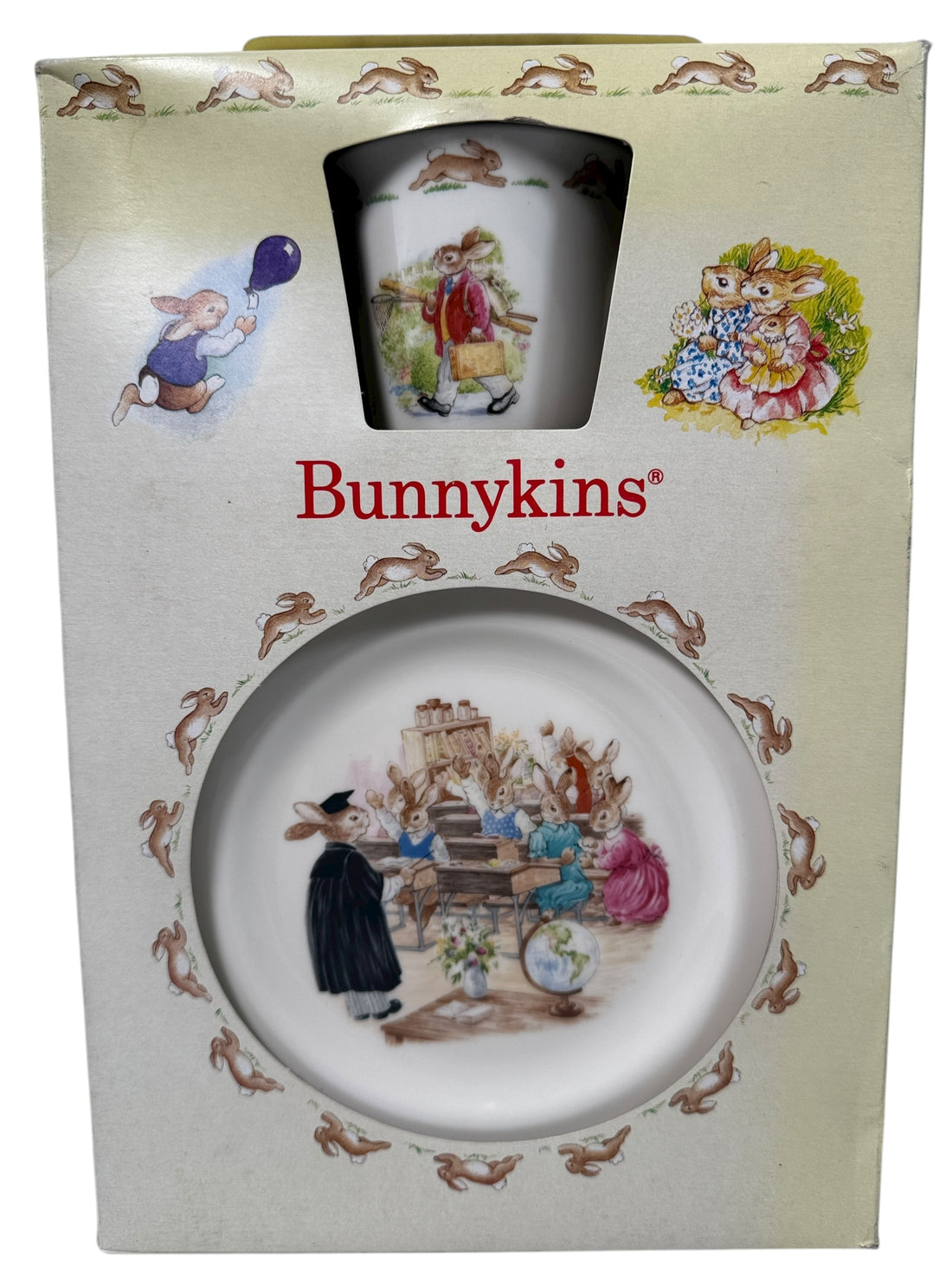 1989 Royal Doulton Bunnykins 3-piece children’s set made in England. Vintage boxed bone china with charming nursery scenes.