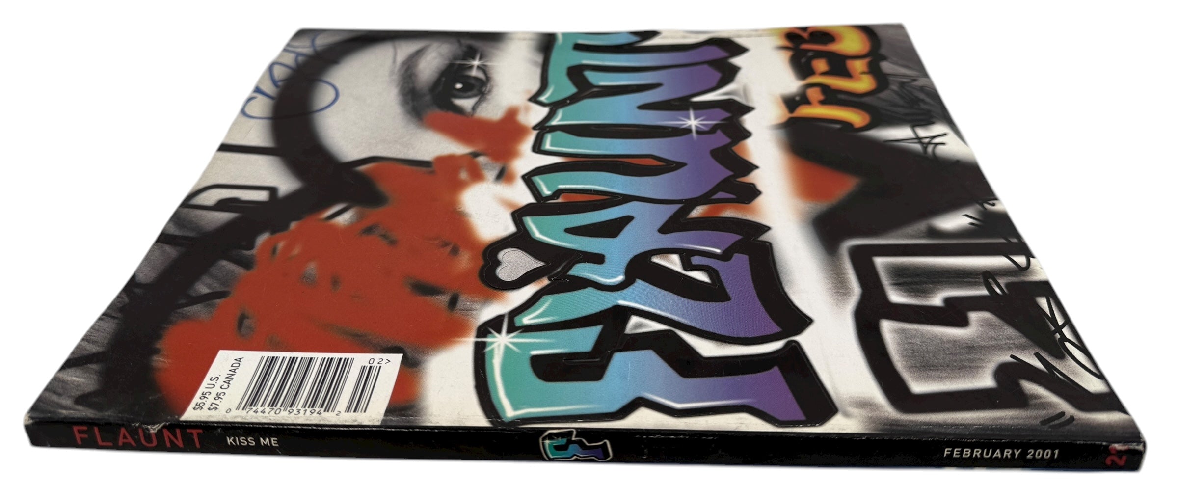 Flaunt Magazine February 2001 Issue 21 Kiss Me cover. Features Kerr Smith, Marcia Gay Harden, Flaming Lips, Andrew Keegan. Good+ collectibles.