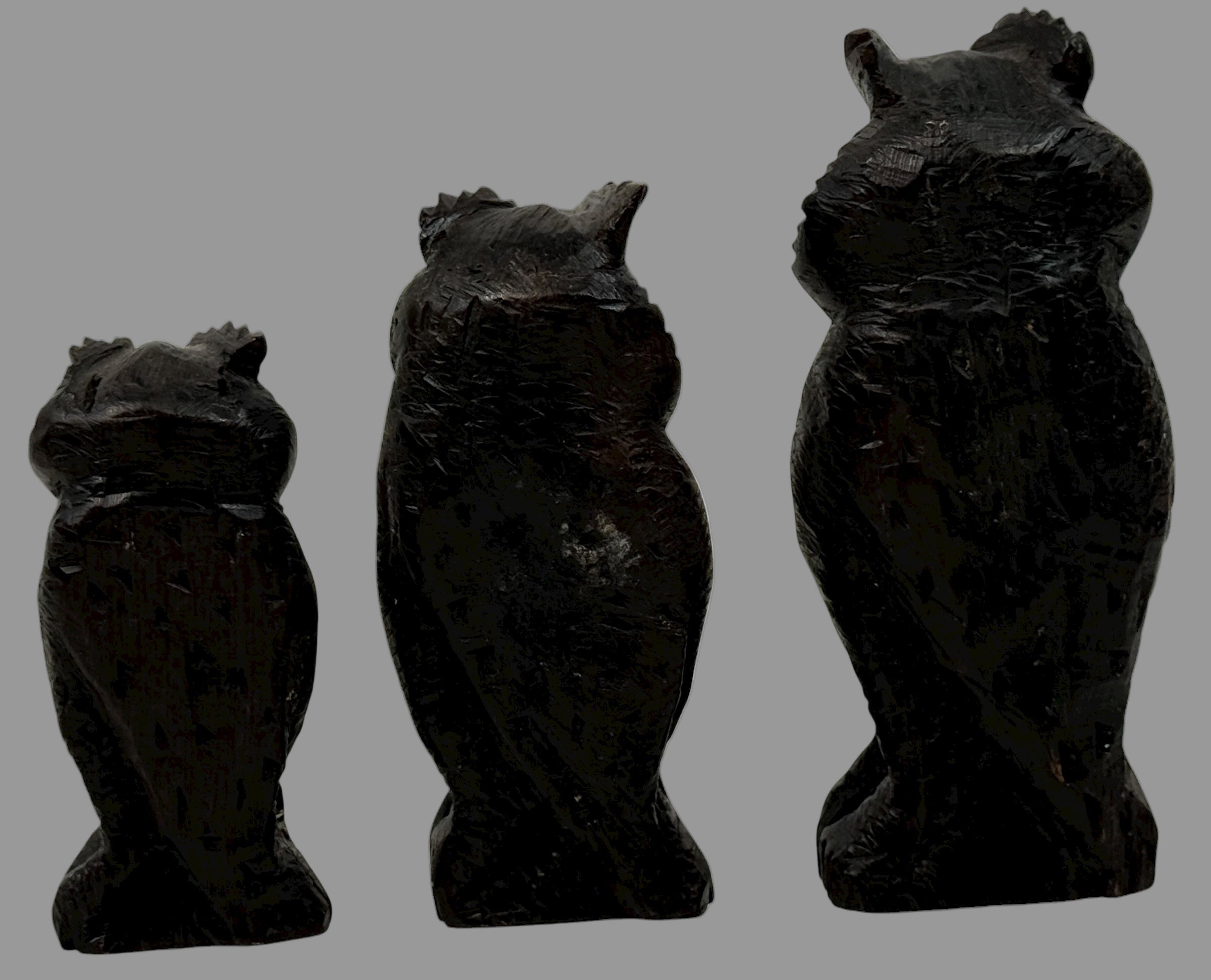 Trio de hiboux africains sculptés à la main en ébène massif – Oiseaux vintage en bois dur