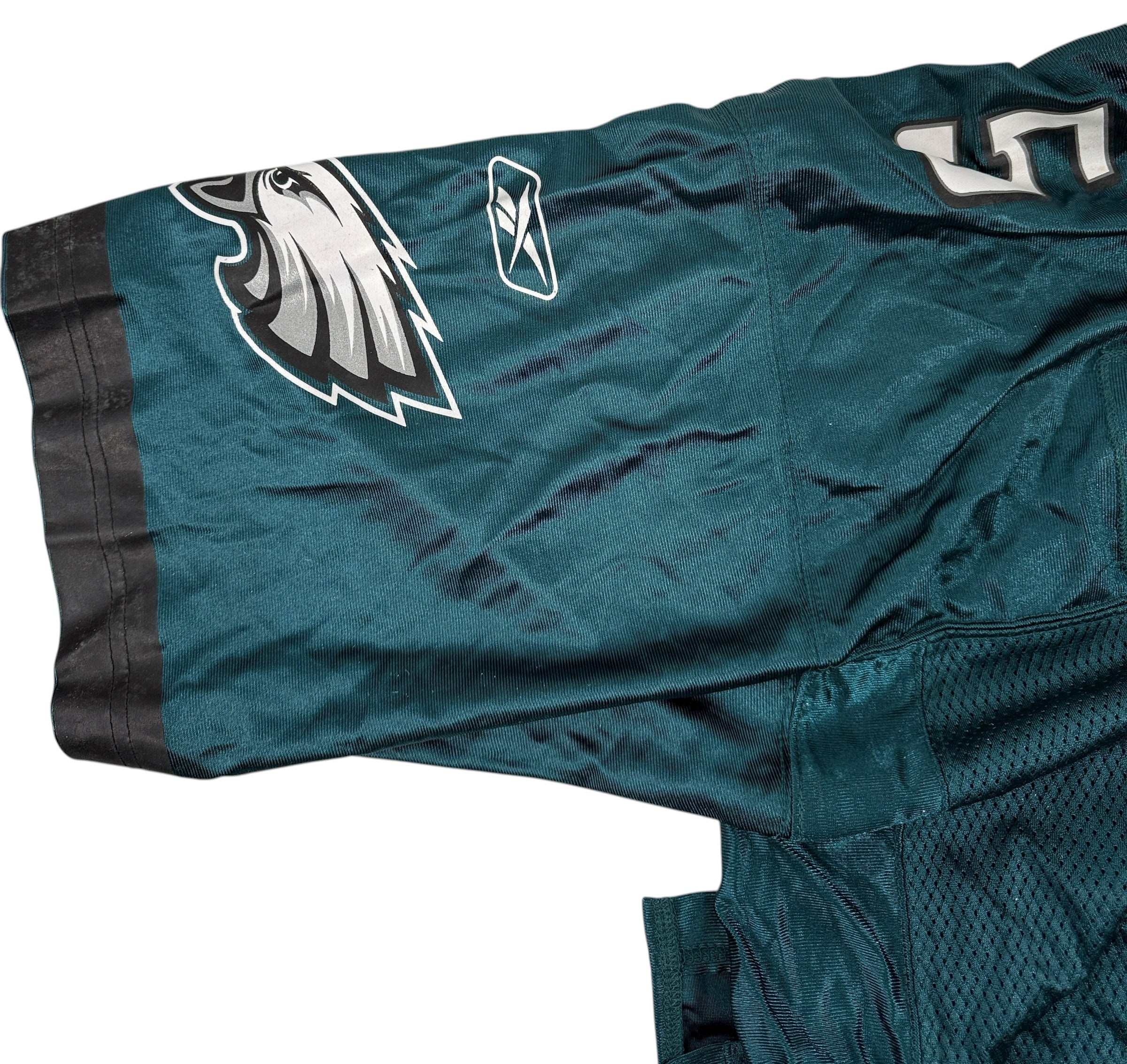 Vintage Reebok Philadelphia Eagles Donovan McNabb #5 jersey in XL. Clean condition and authentic NFL fan gear. Ships from Montreal. Great collectible.