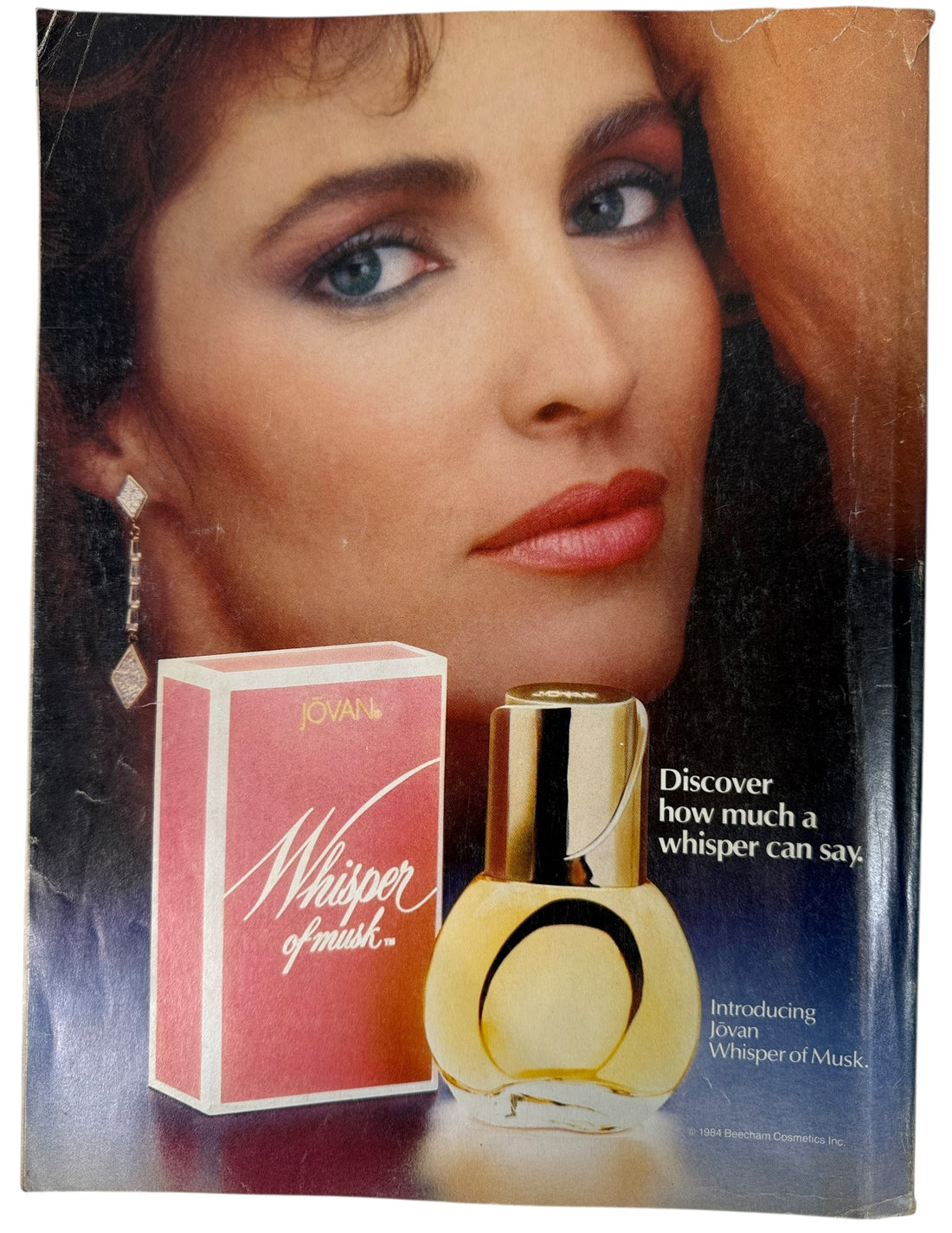 Vintage Vogue November 1984 with Alexa Singer plus 80s fashion, beauty and culture. Collectible Condé Nast archive magazine in VG condition.