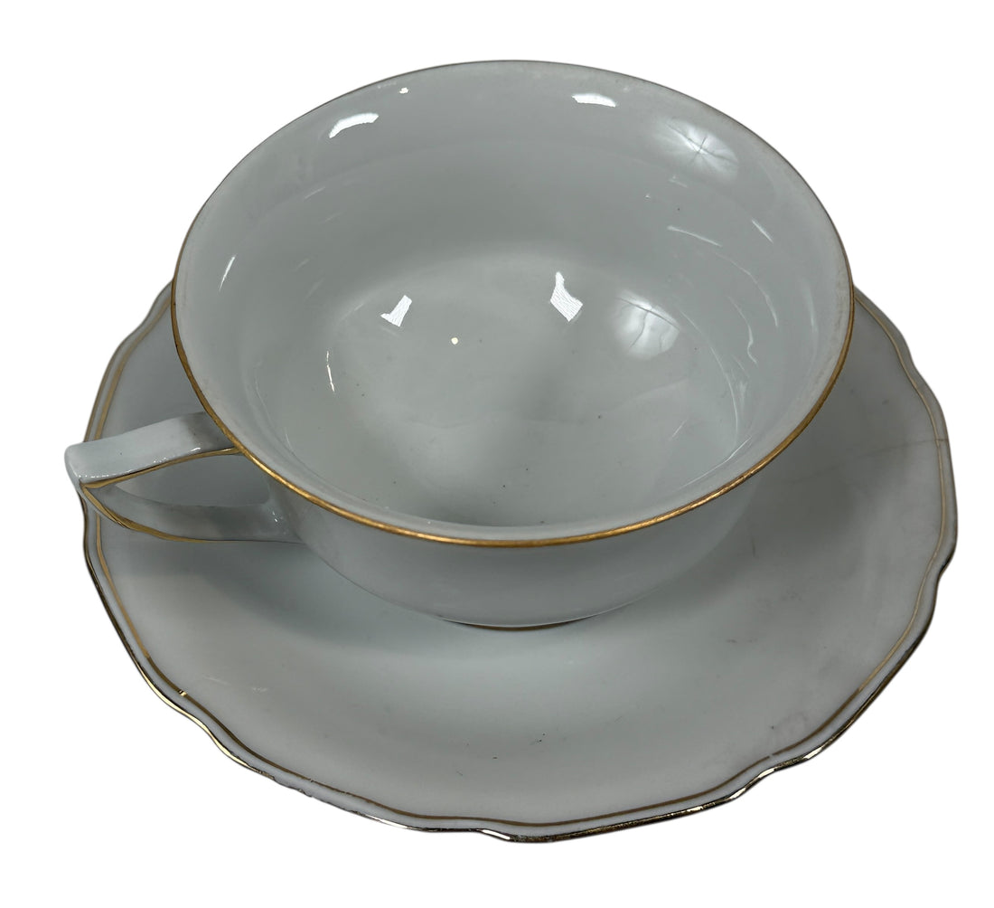 Vintage Bohemia Czechoslovakia Gold-Rim Cups & Saucers – Set of 4