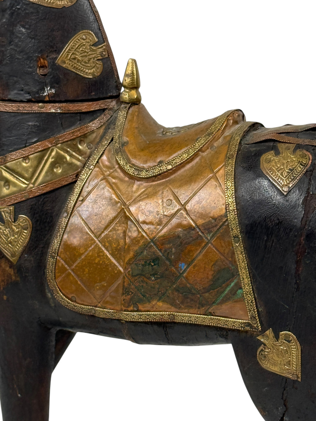 Cheval en bois sculpté à la main vintage avec applications en laiton – 31,8 cm, art populaire indien de style Marwari