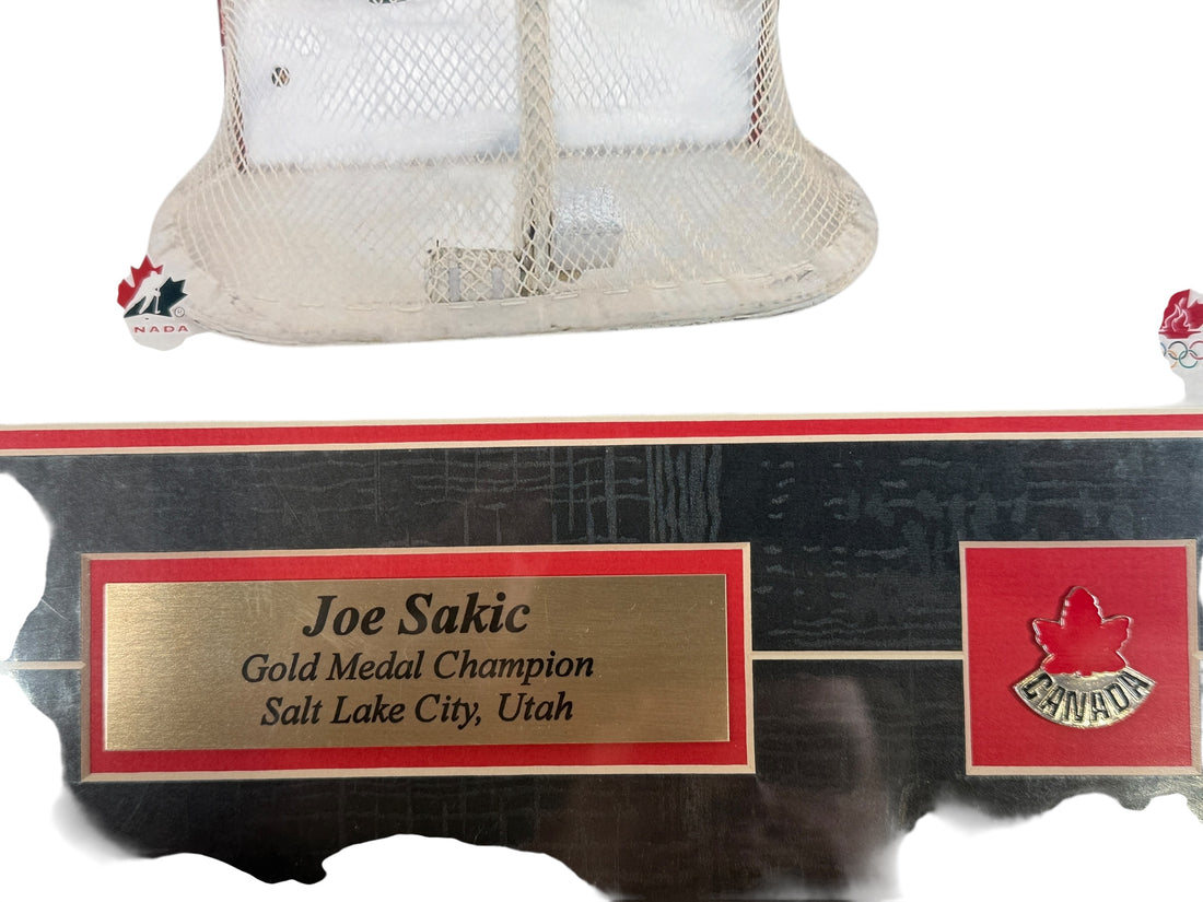 Joe Sakic – Médaille d'or olympique d'Équipe Canada – Impression encadrée commémorative de Salt Lake City 2002 (scellée)