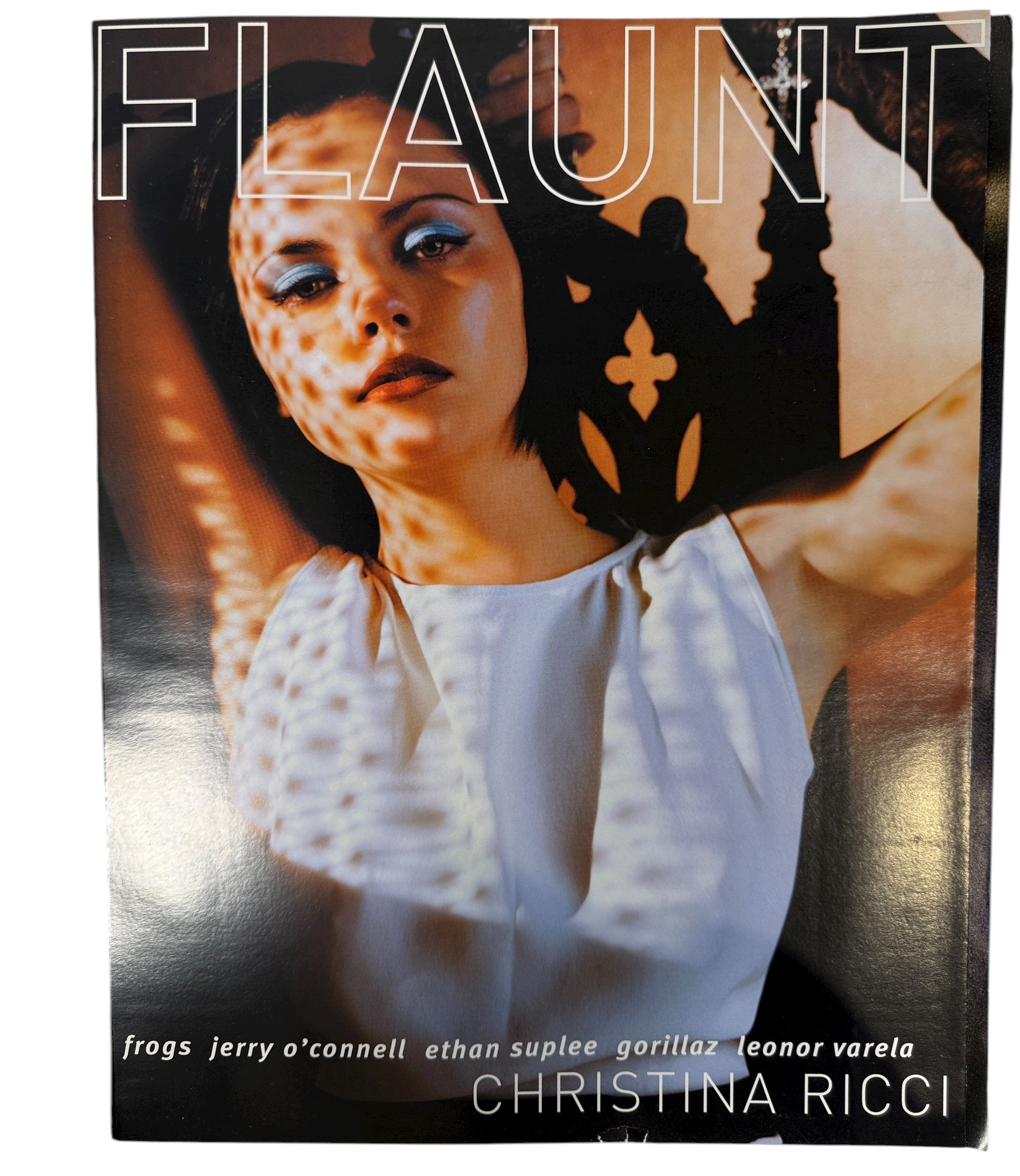 Flaunt Magazine April 2001 Issue #23 featuring Christina Ricci, Gorillaz &amp; Ethan Suplee. Early 2000s cult magazine collectible in good condition.