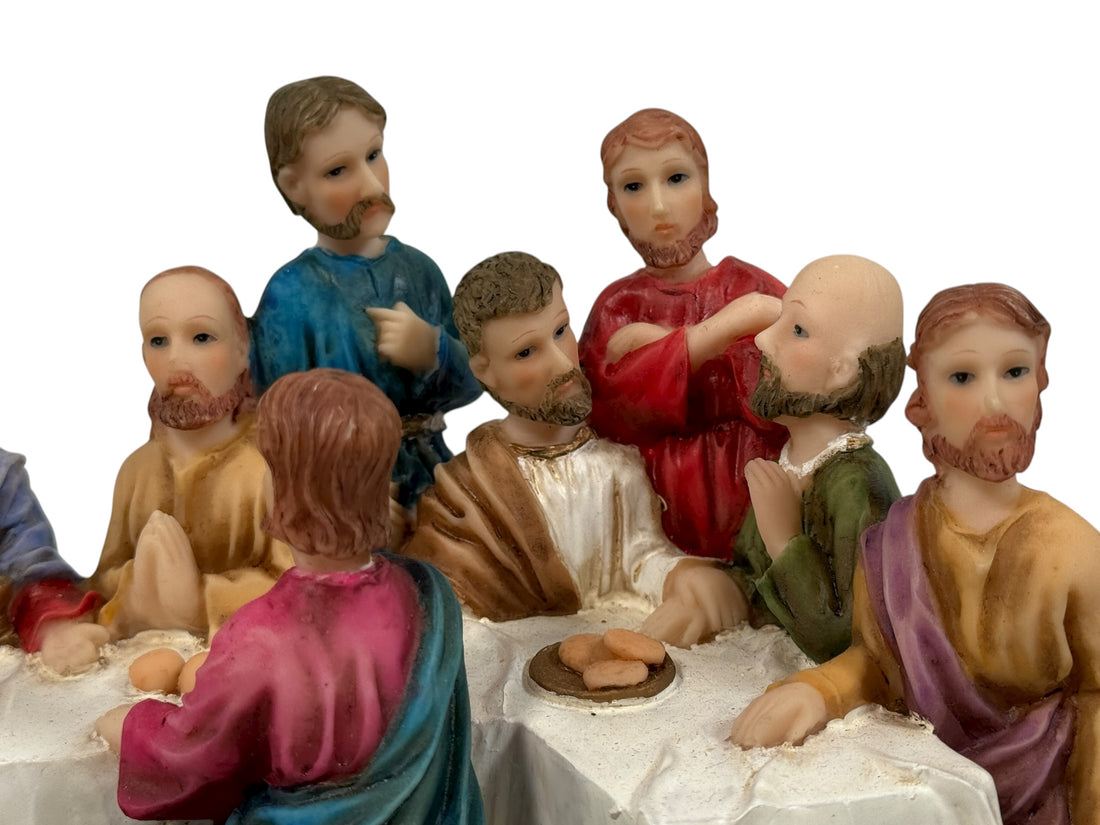 Decorative Last Supper resin figurine by Girasol S.A. Detailed 13-figure tableau, great for home or devotional décor. Eco Depot Montreal.