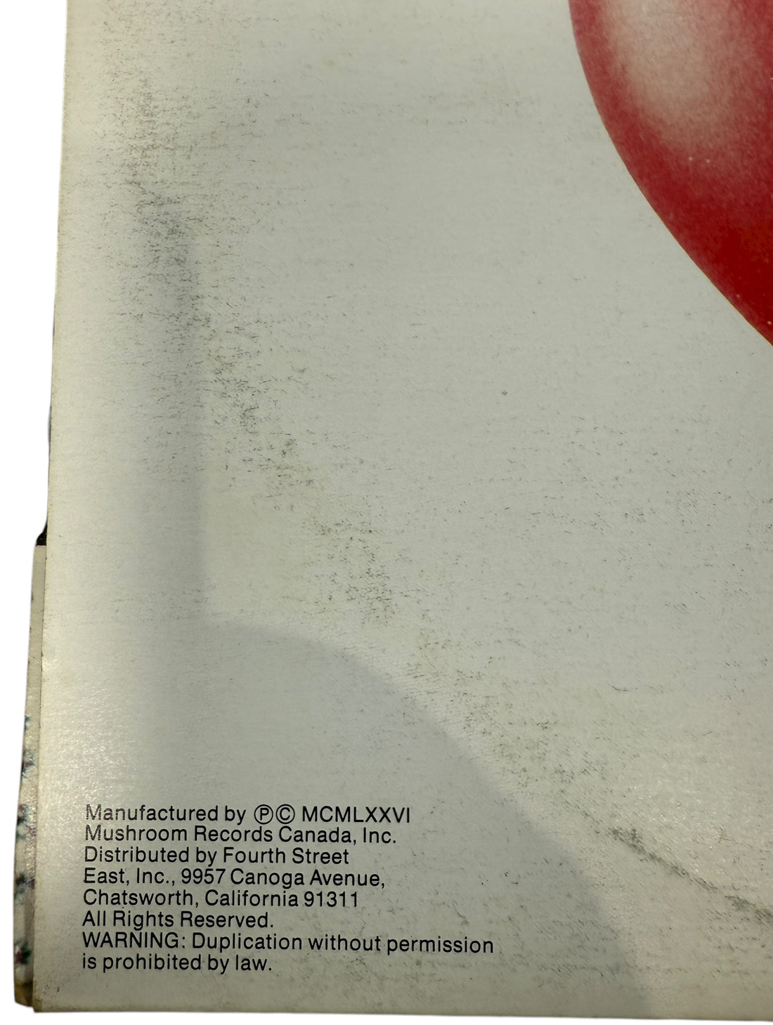 Vintage 1975 Heart Dreamboat Annie Canadian LP on Mushroom Records. Gatefold pressing with classic tracks. Clean collectible copy for rock vinyl fans.