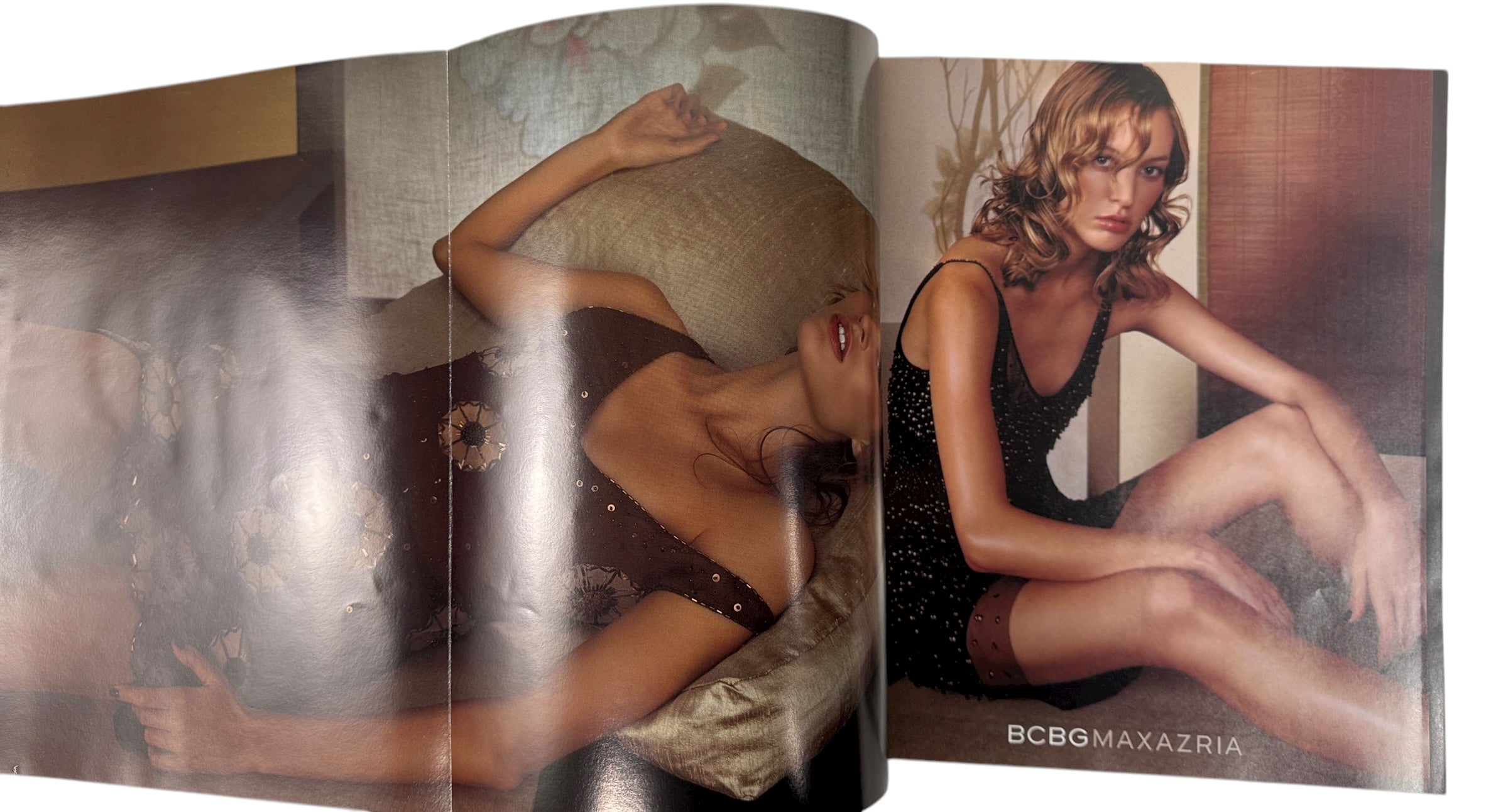 Flaunt Magazine February 2001 Issue 21 Kiss Me cover. Features Kerr Smith, Marcia Gay Harden, Flaming Lips, Andrew Keegan. Good+ collectibles.