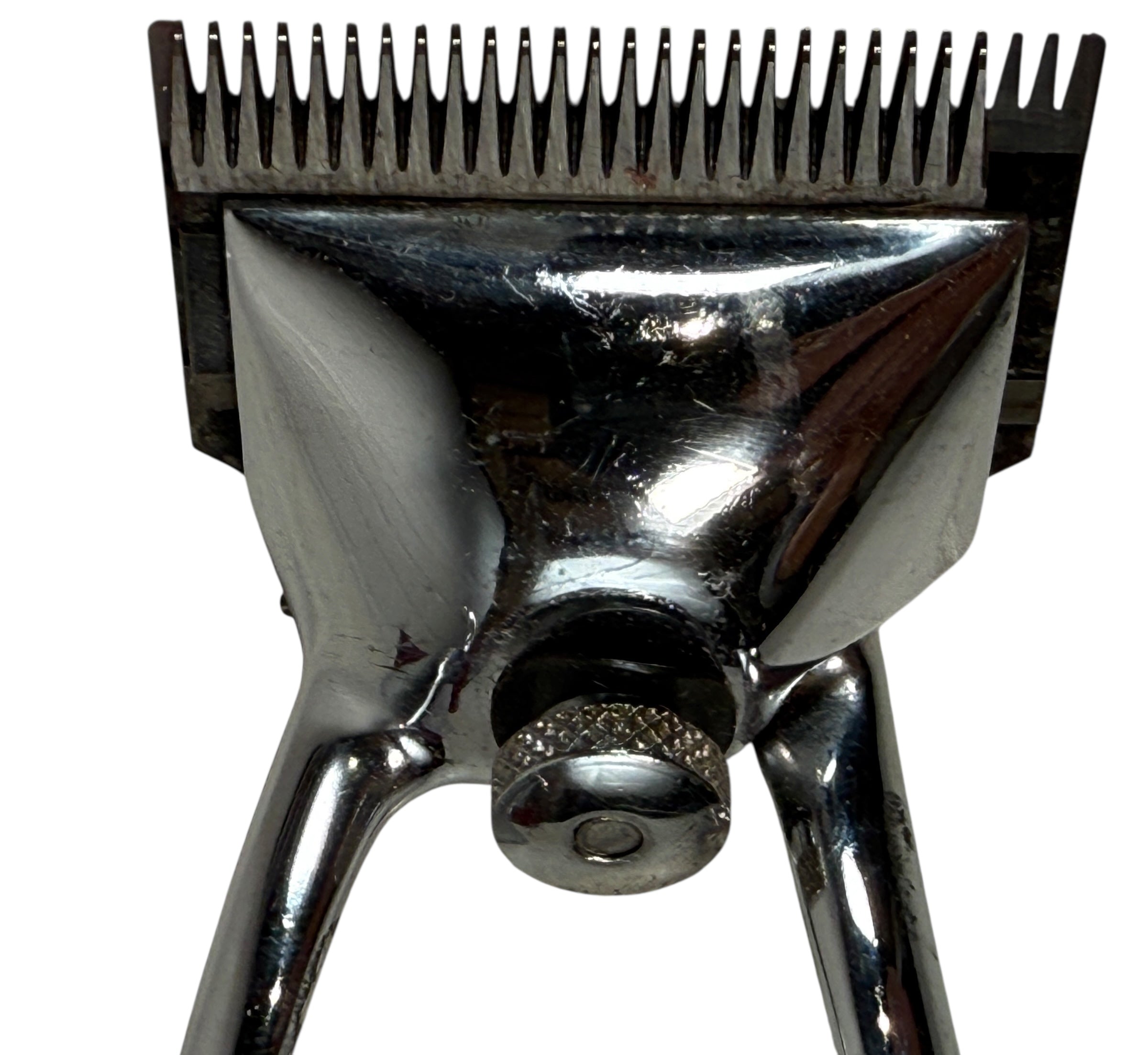 Vintage Dorko Solingen chrome #000 manual hair clipper with original box. German-made grooming tool for collectors, barbers, and vintage display.