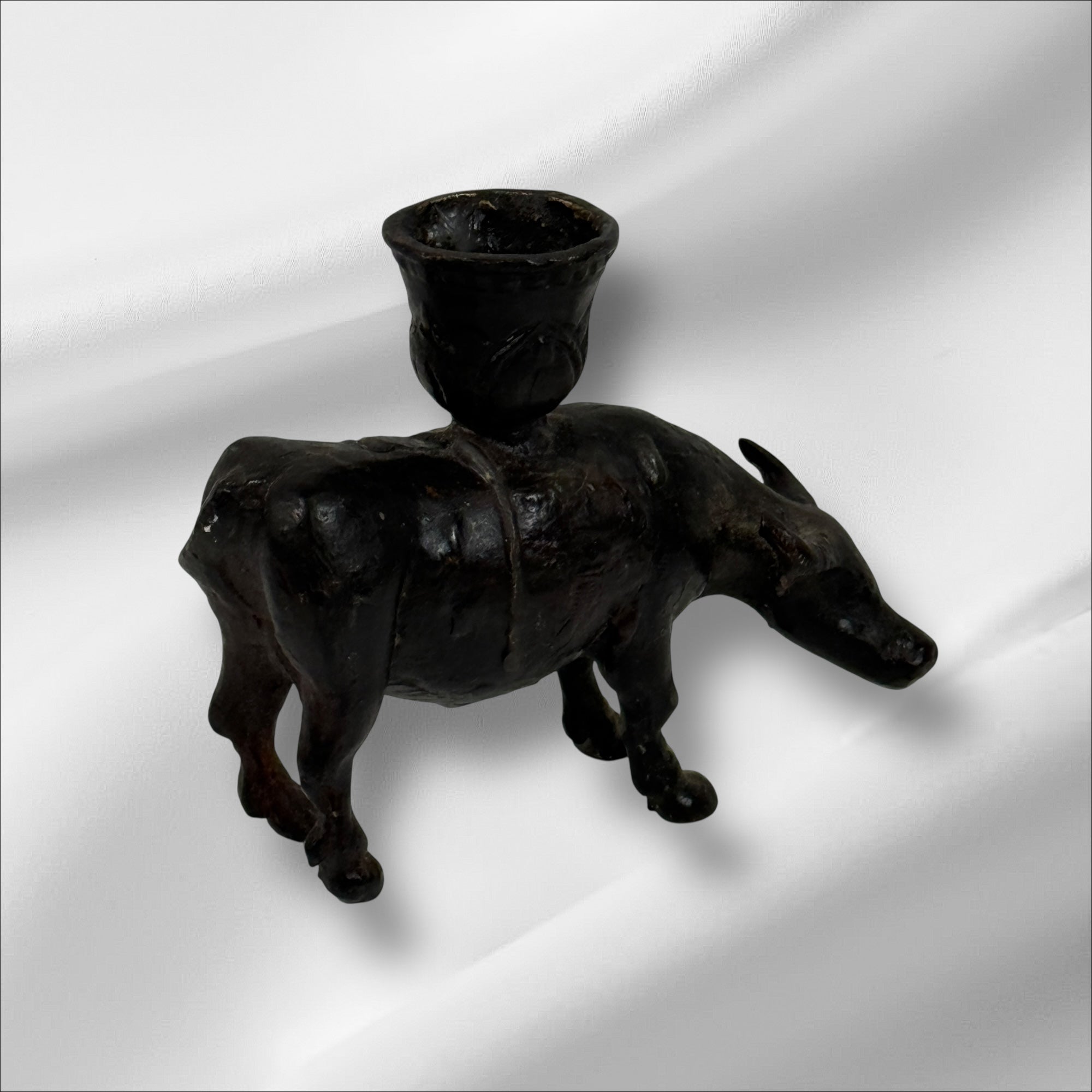 Chandelier antique ou vintage en bronze chinois en métal Lao Tzu Ox Water Buffalo