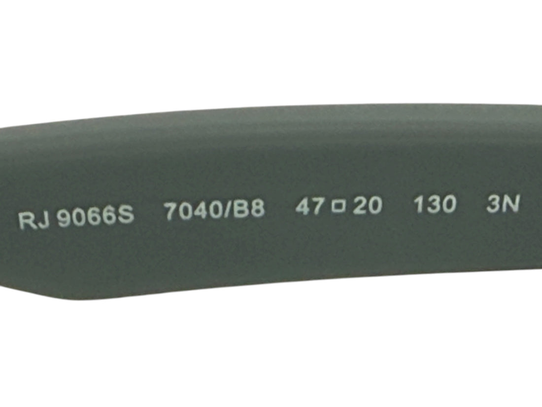 Ray-Ban Junior RJ9066S 47-20-130 – Youth Wayfarer Sunglasses Coral Grey