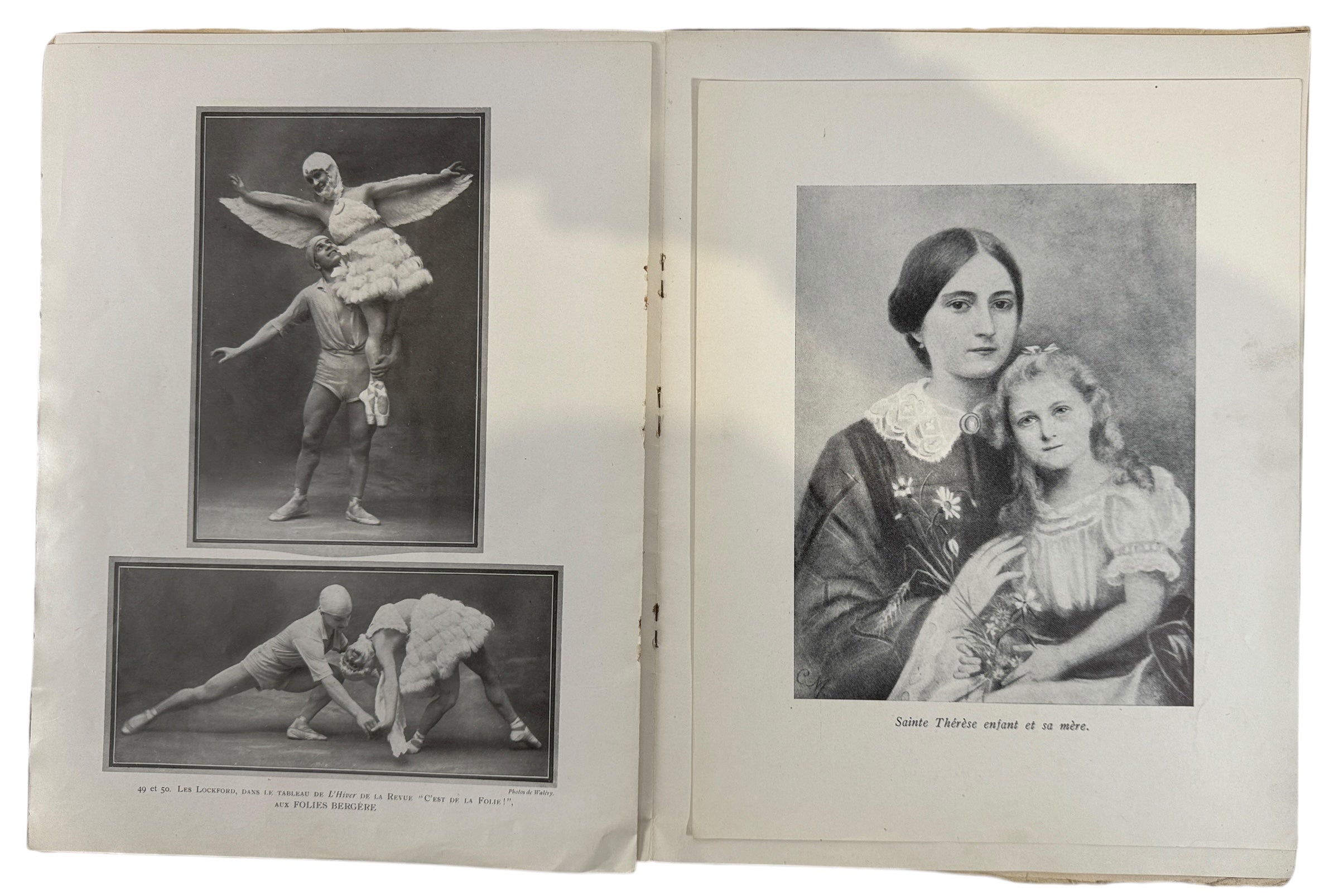 Vintage 1923 Folies-Bergère souvenir album by Paris Art Éditions. Rare Art Deco photos of Paris Music Hall dancers by Waléry.