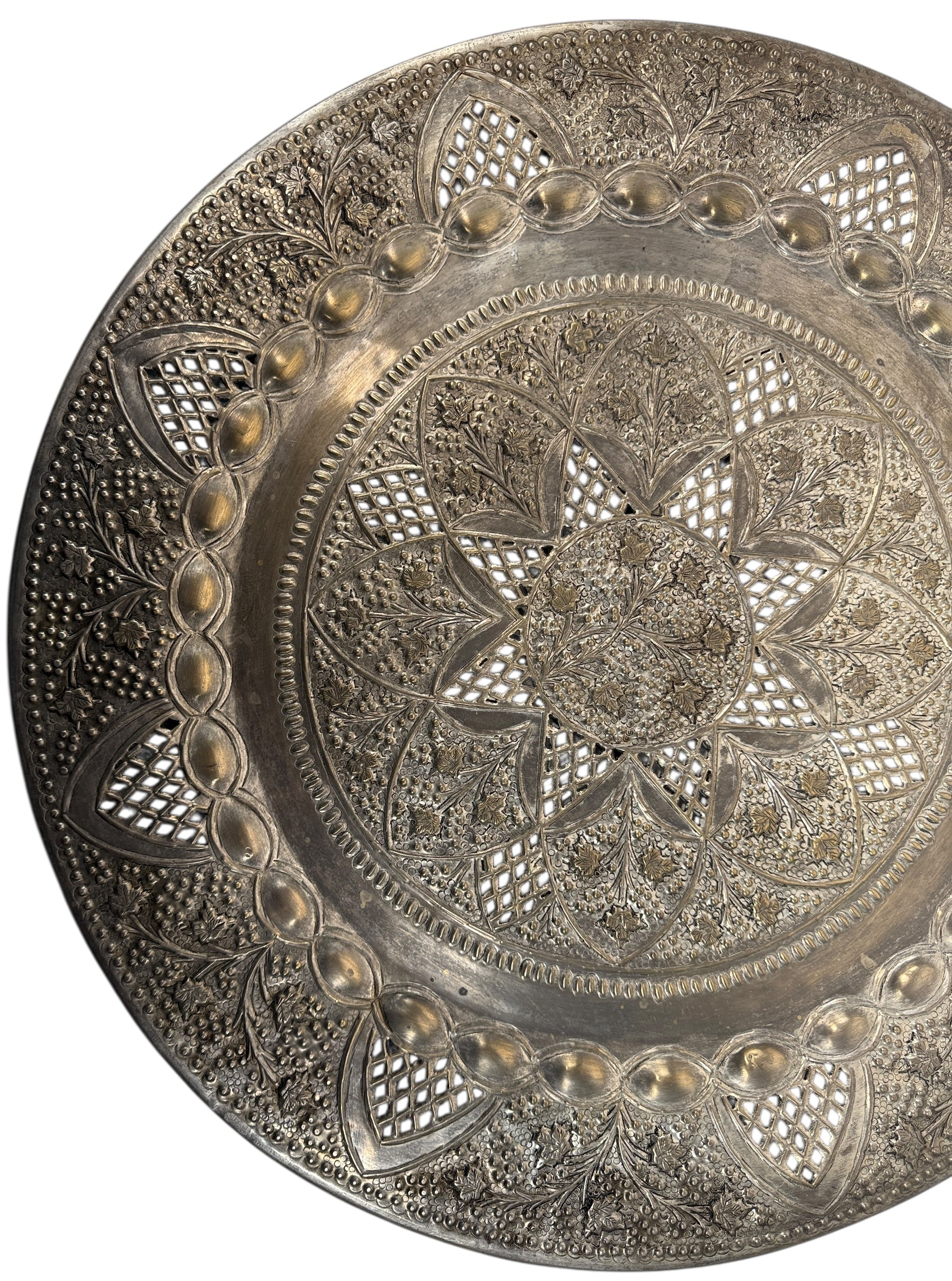 Vintage 20” hand-chased brass tray with pierced floral border. Moroccan/Egyptian style décor with rich patina. Eco Depot Montreal.