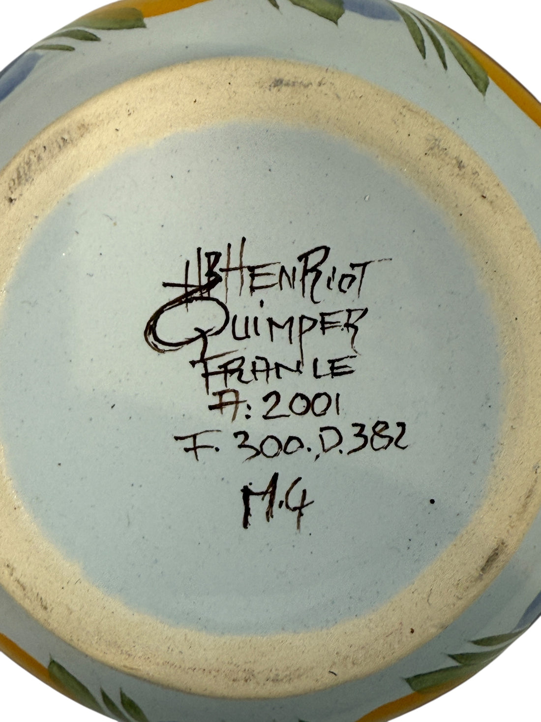 Hand-painted Henriot Quimper faience covered bowl with Breton figure lid, dated 2001. Studio-quality collectible in excellent condition. France-made ceramic.