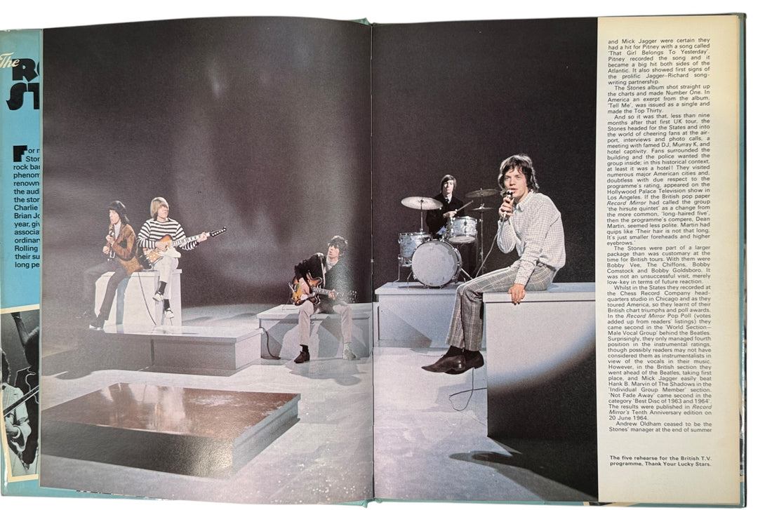 Vintage 1976 Rolling Stones photo book by Tony Jasper. 100+ color &amp; b/w images of Mick Jagger &amp; band. UK Octopus edition in great shape.