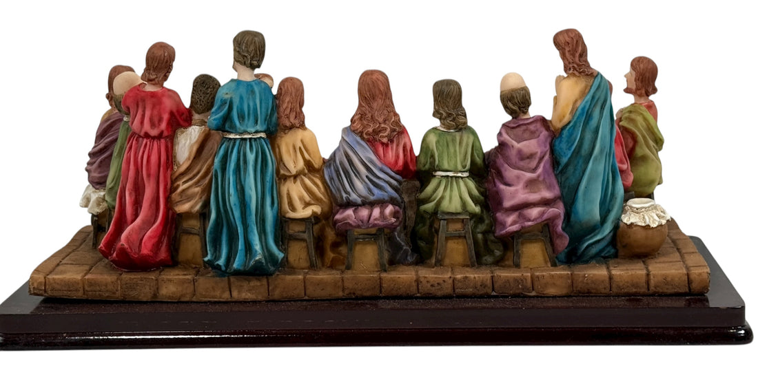 Decorative Last Supper resin figurine by Girasol S.A. Detailed 13-figure tableau, great for home or devotional décor. Eco Depot Montreal.