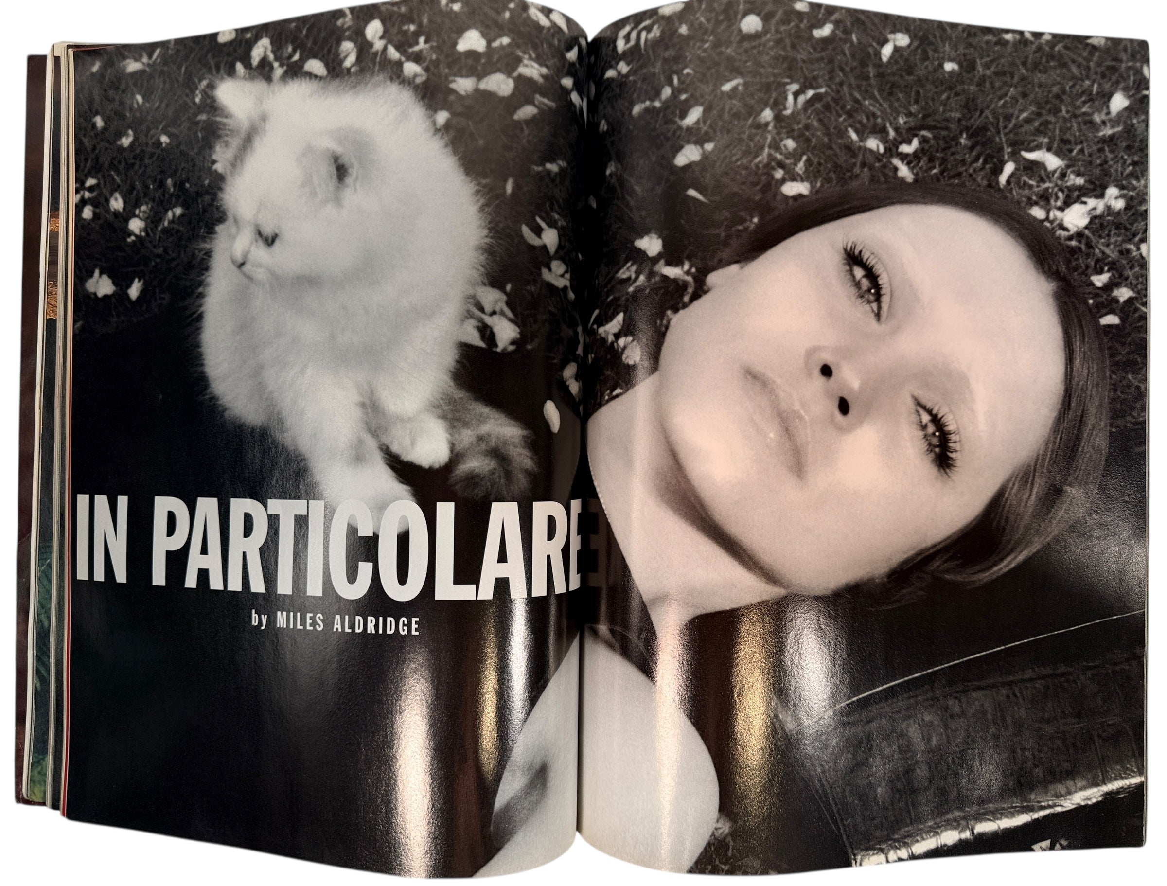 Vogue Italia June 1998 Summer Style issue with Meisel, Roversi and key 90s editorials. Collectible archive fashion magazine in VG condition. Italy. Stylish and rare.