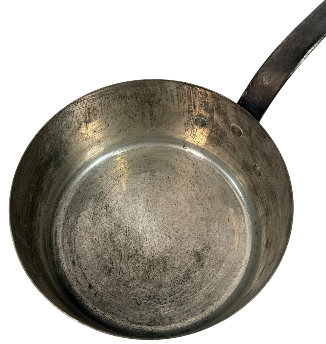 Vintage copper saucepan with tin-lined interior and iron handle, 20cm size. Ideal for cooking or display. Unmarked European style. Sustainable secondhand cookware.