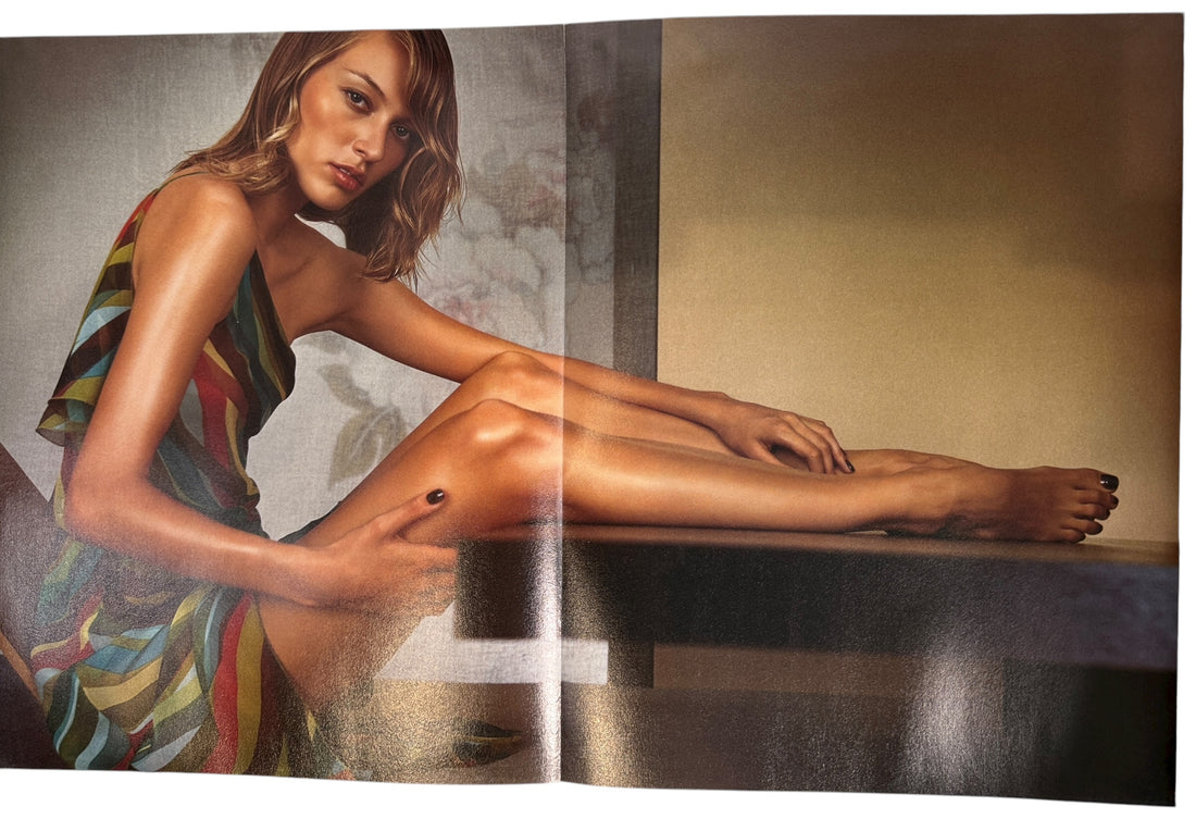 Flaunt Magazine April 2001 Issue #23 featuring Christina Ricci, Gorillaz &amp; Ethan Suplee. Early 2000s cult magazine collectible in good condition.