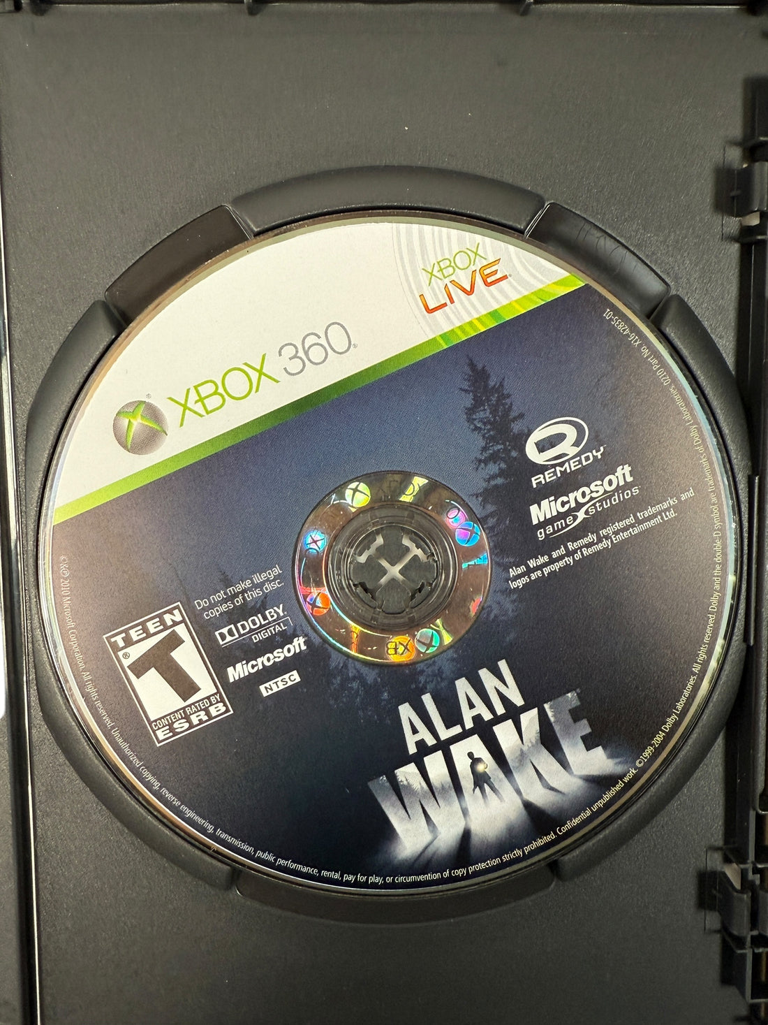 Alan Wake Limited Collector’s Edition for Xbox 360 with hardcover Alan Wake Files book. Complete NTSC set in very good condition