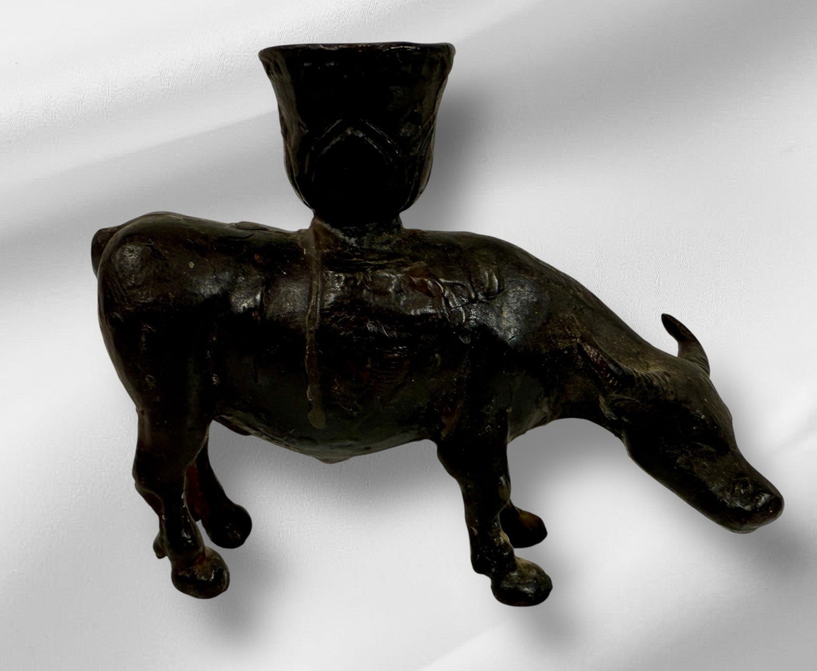 Chandelier antique ou vintage en bronze chinois en métal Lao Tzu Ox Water Buffalo