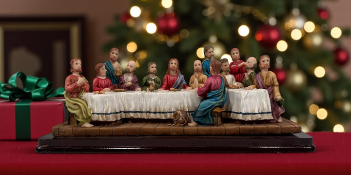 Decorative Last Supper resin figurine by Girasol S.A. Detailed 13-figure tableau, great for home or devotional décor. Eco Depot Montreal.