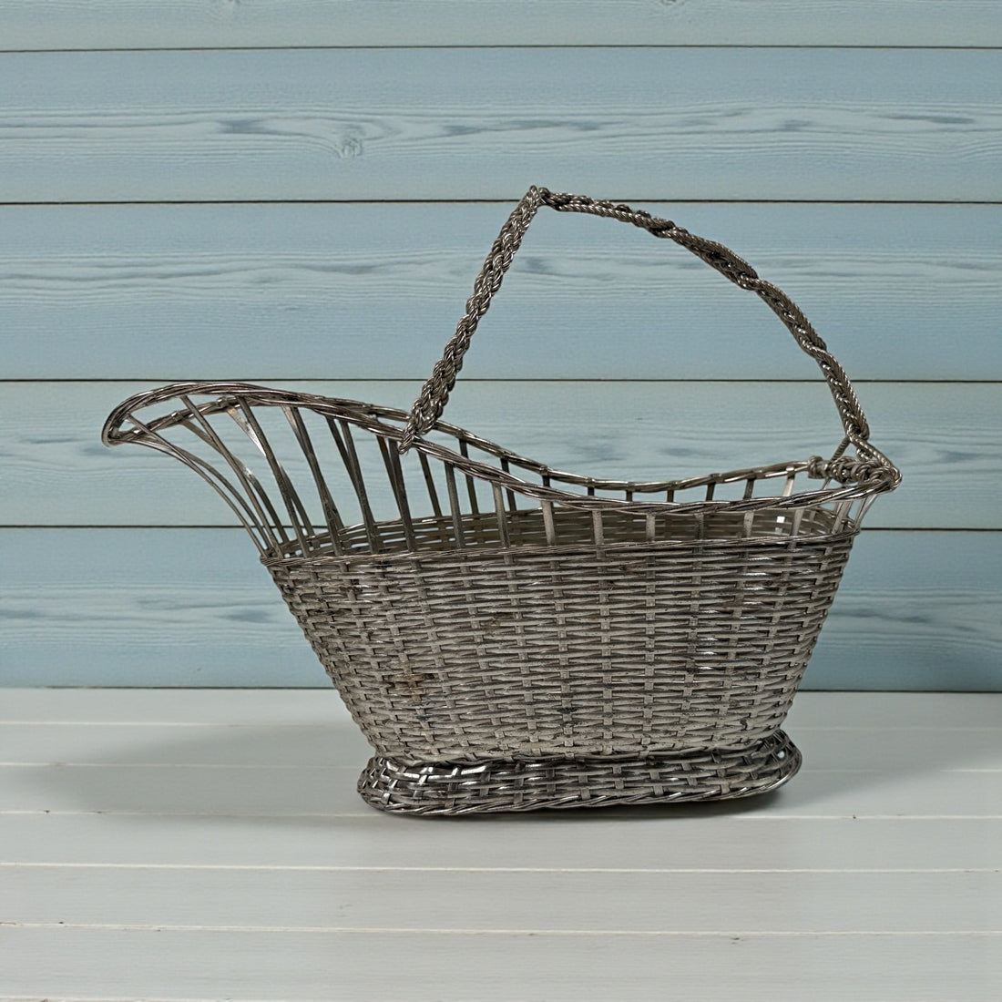 Vintage WA France silver-plated woven wine cradle. Mid-century French design, hand-woven, ideal for serving aged wine. Excellent condition, collectible piece.