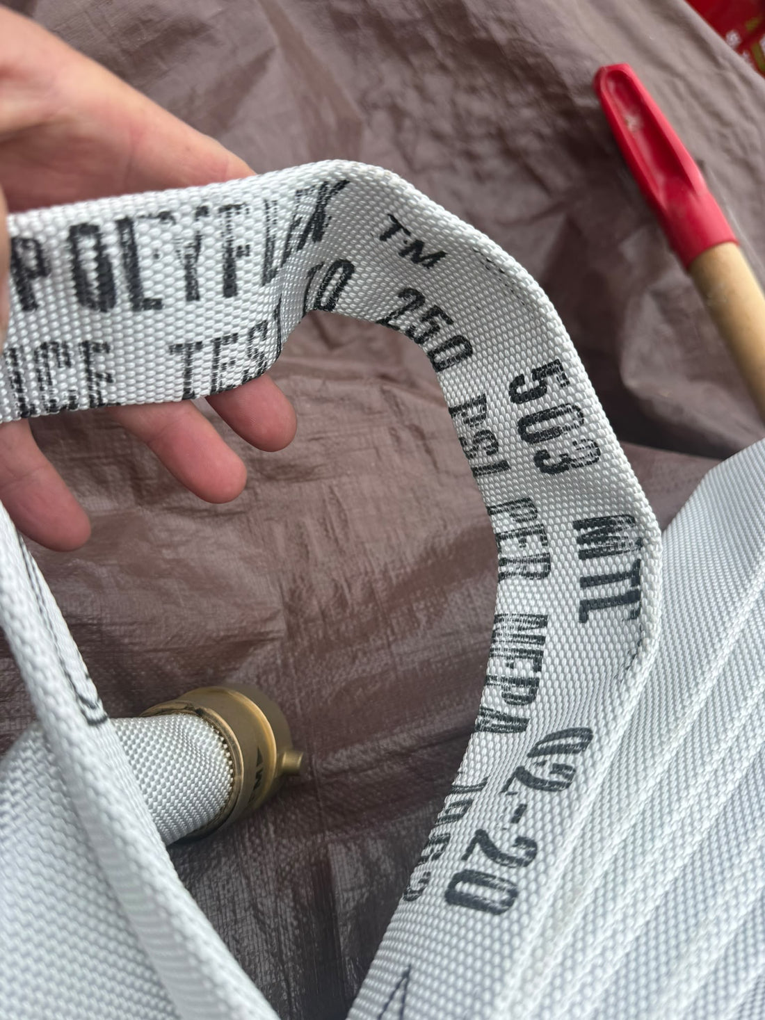 Boyau d'incendie Polyflex 1.5" x 75' Neuf avec Raccords en Laiton – Jamais utilisé
