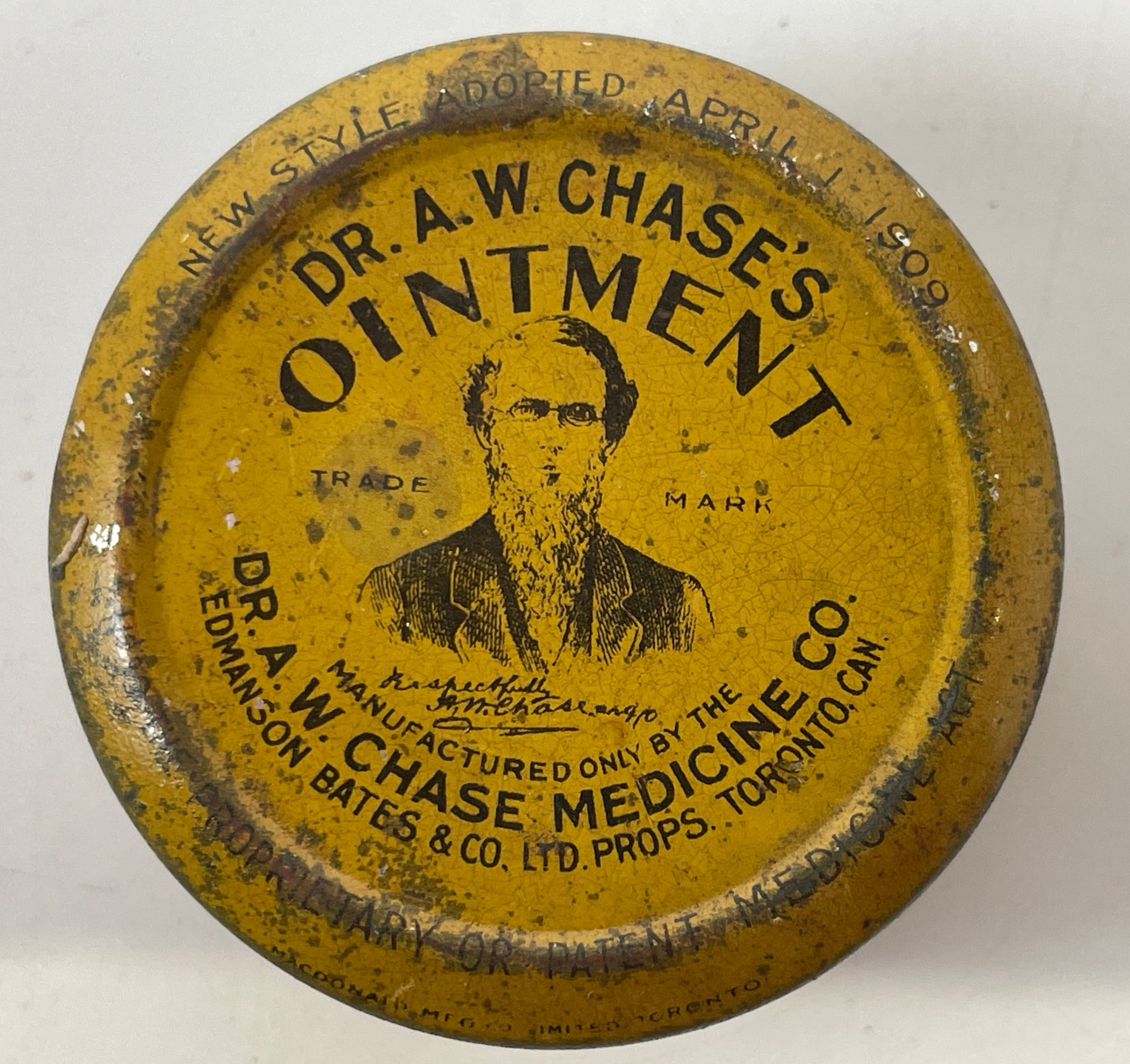 VINTAGE DR. A W CHASE'S OINTMENT TIN CANADIAN TIN EDMANSON BATES CO OAKVILLE