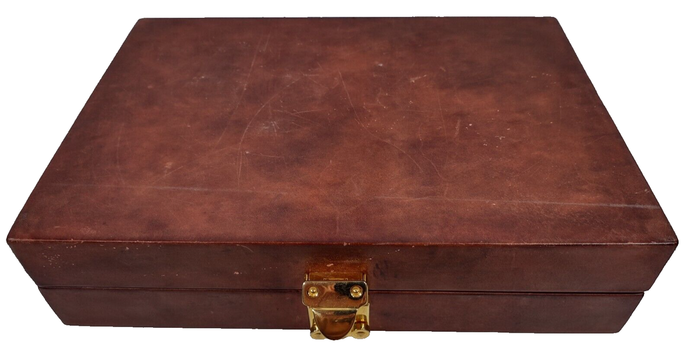 Ceas de perete vintage cu pendul, aspect lemn, 41 cm x 22 cm x 7 cm Ceas de perete vintage cu pendul, aspect lemn, 41 cm x 22 cm x 7 cm