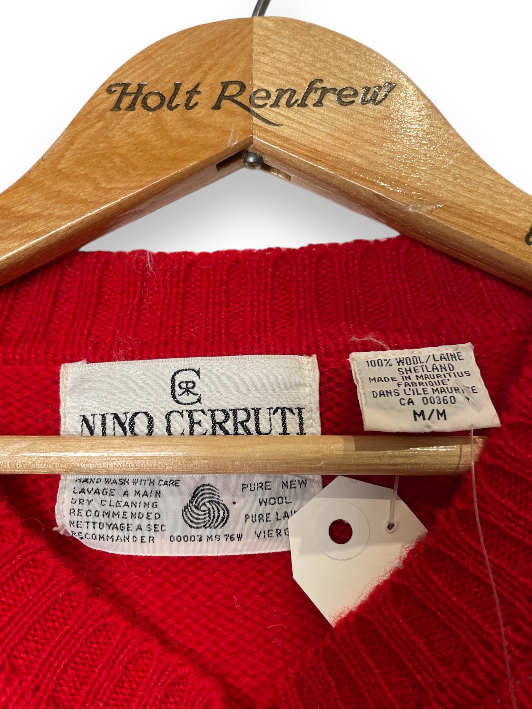 Pull Vintage Nino Cerruti en Laine 100 % vierge rouge fabriqué à l'île Maurice