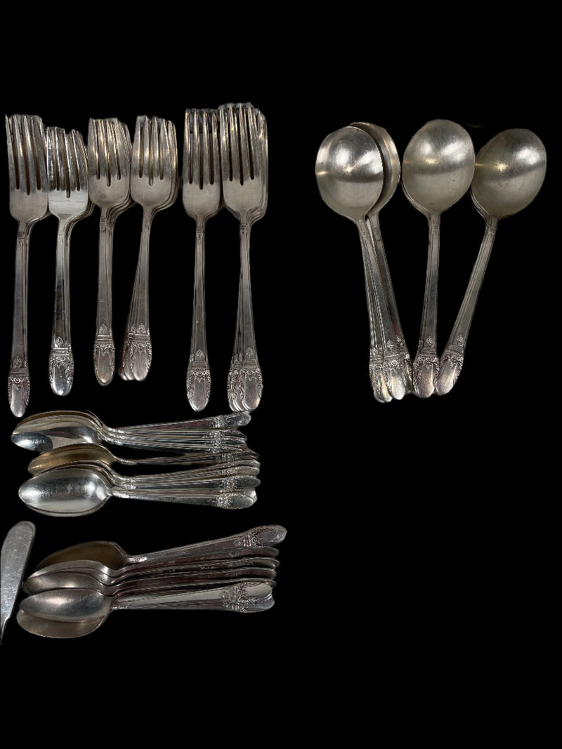 1847 Rogers. 70 Pieces First Love. No Box. Loose Flatware, Silver Plated