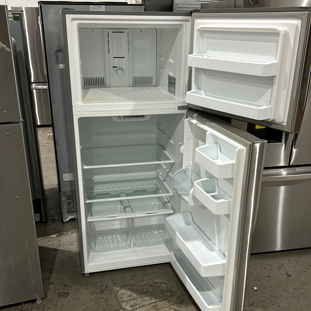 Moffat 30" 18 Cu. Ft. Top-Freezer No-Frost Refrigerator