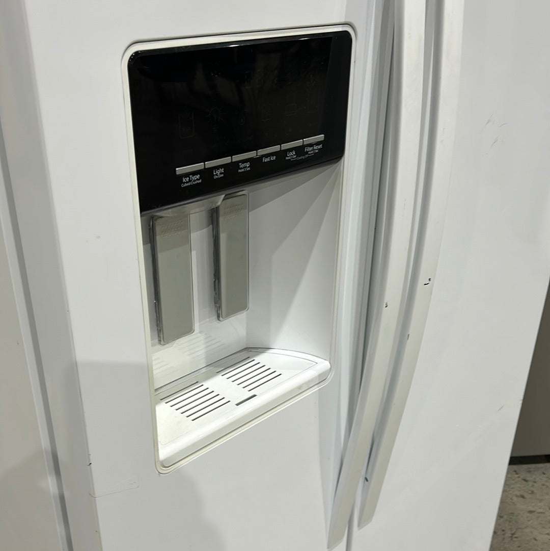 Réfrigérateur côte à côte Whirlpool WRS586FIEH , 36 Largeur, Distributeur de glaçons à travers la porte, Économe en énergie, 25.6 Capacité, Distributeur d'eau extérieur, Éclairage LED
